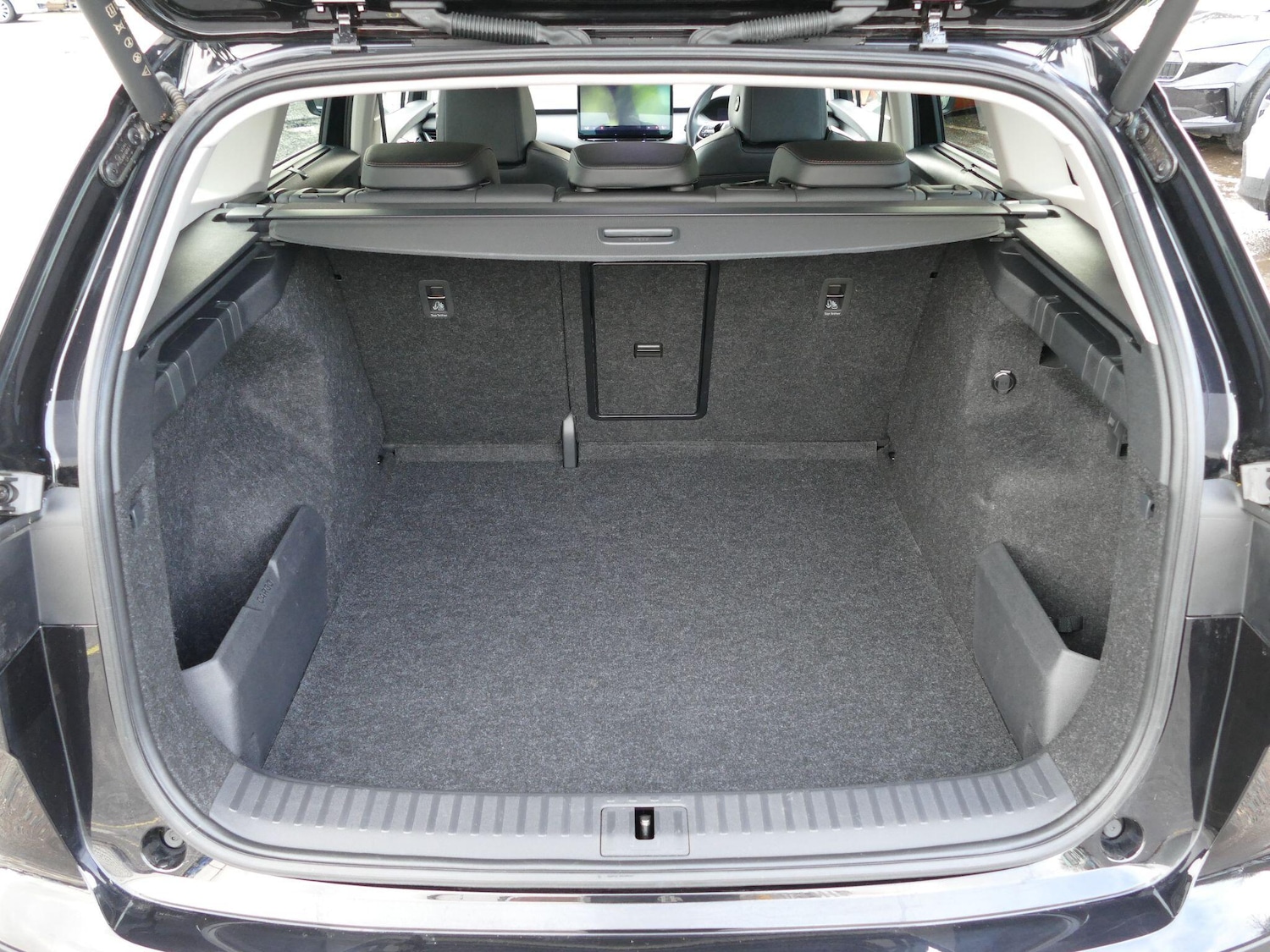 Used Skoda Enyaq 2024 for sale - 76994449: Photo 36