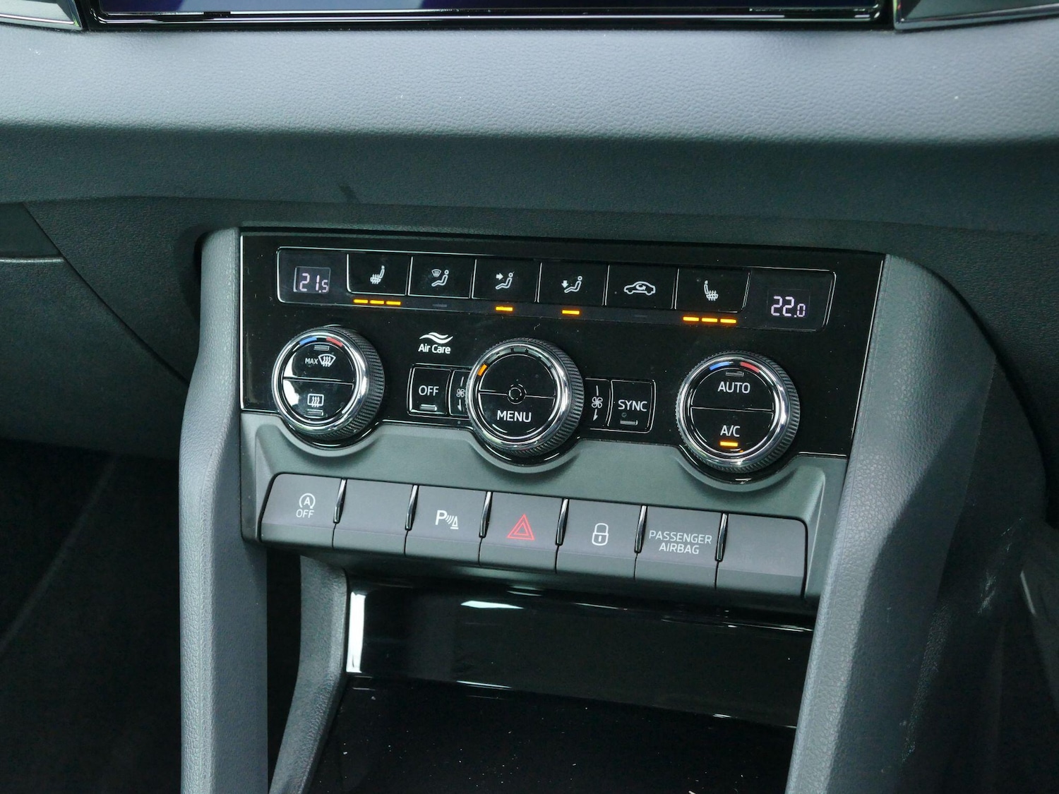 Used Skoda Karoq 2023 for sale - 76423862: Photo 29