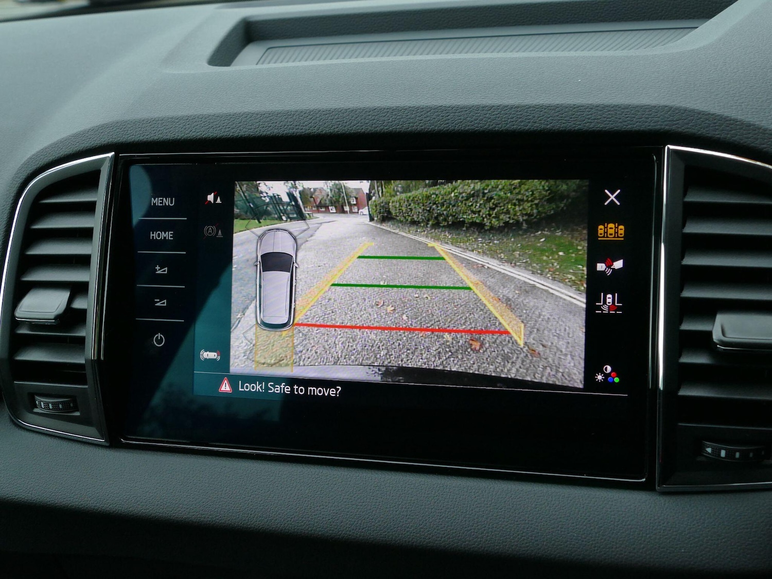 Used Skoda Karoq 2025 for sale - 76512151: Photo 13