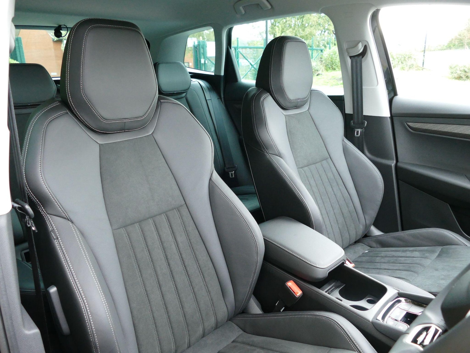 Used Skoda Karoq 2025 for sale - 76512151: Photo 9