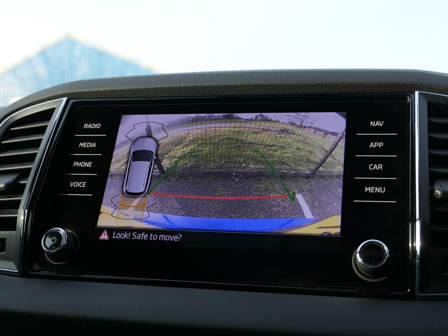 Used Skoda Karoq 2023 for sale - 77143517: Photo 21