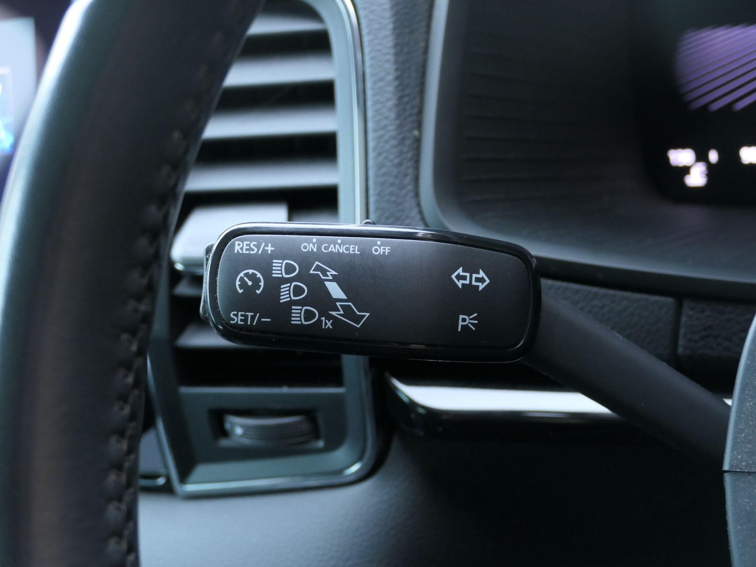 Used Skoda Karoq 2023 for sale - 77143517: Photo 28