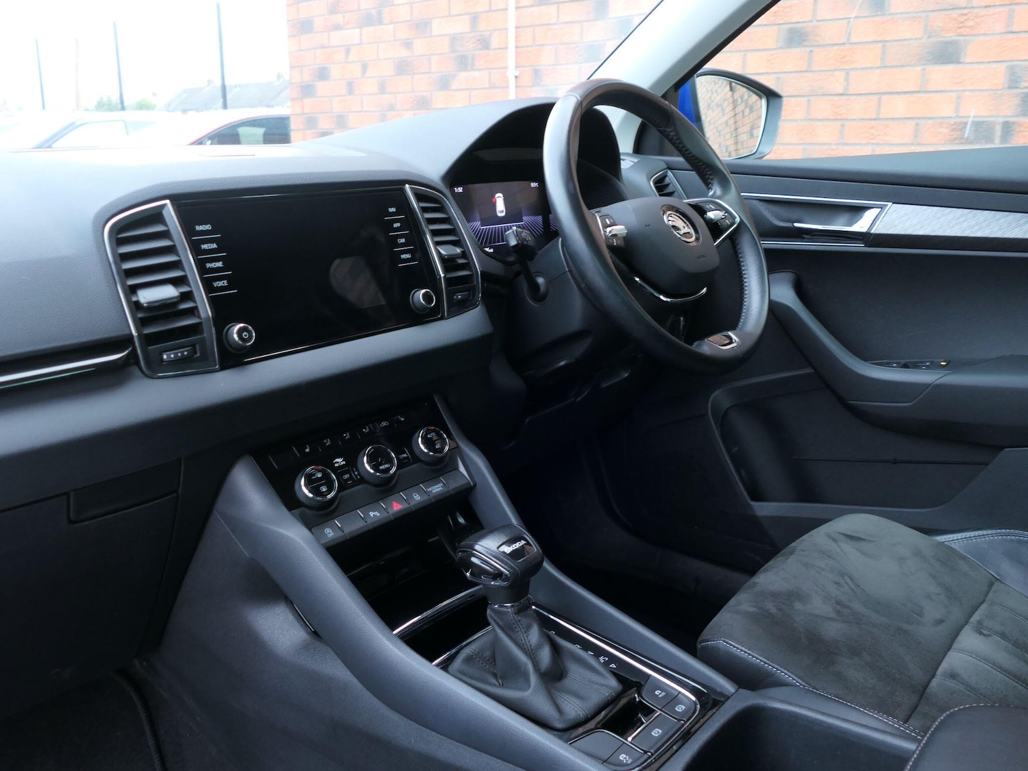 Used Skoda Karoq 2023 for sale - 77143517: Photo 8