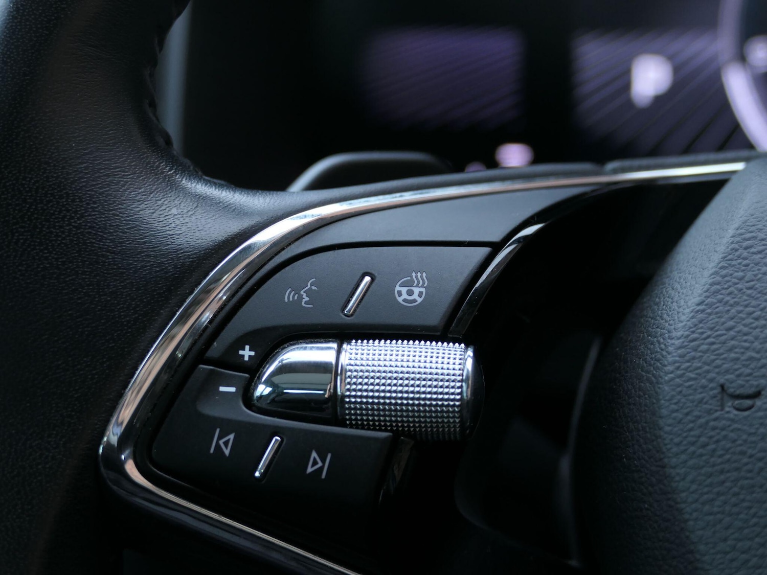 Used Skoda Karoq 2023 for sale - 77143517: Photo 9