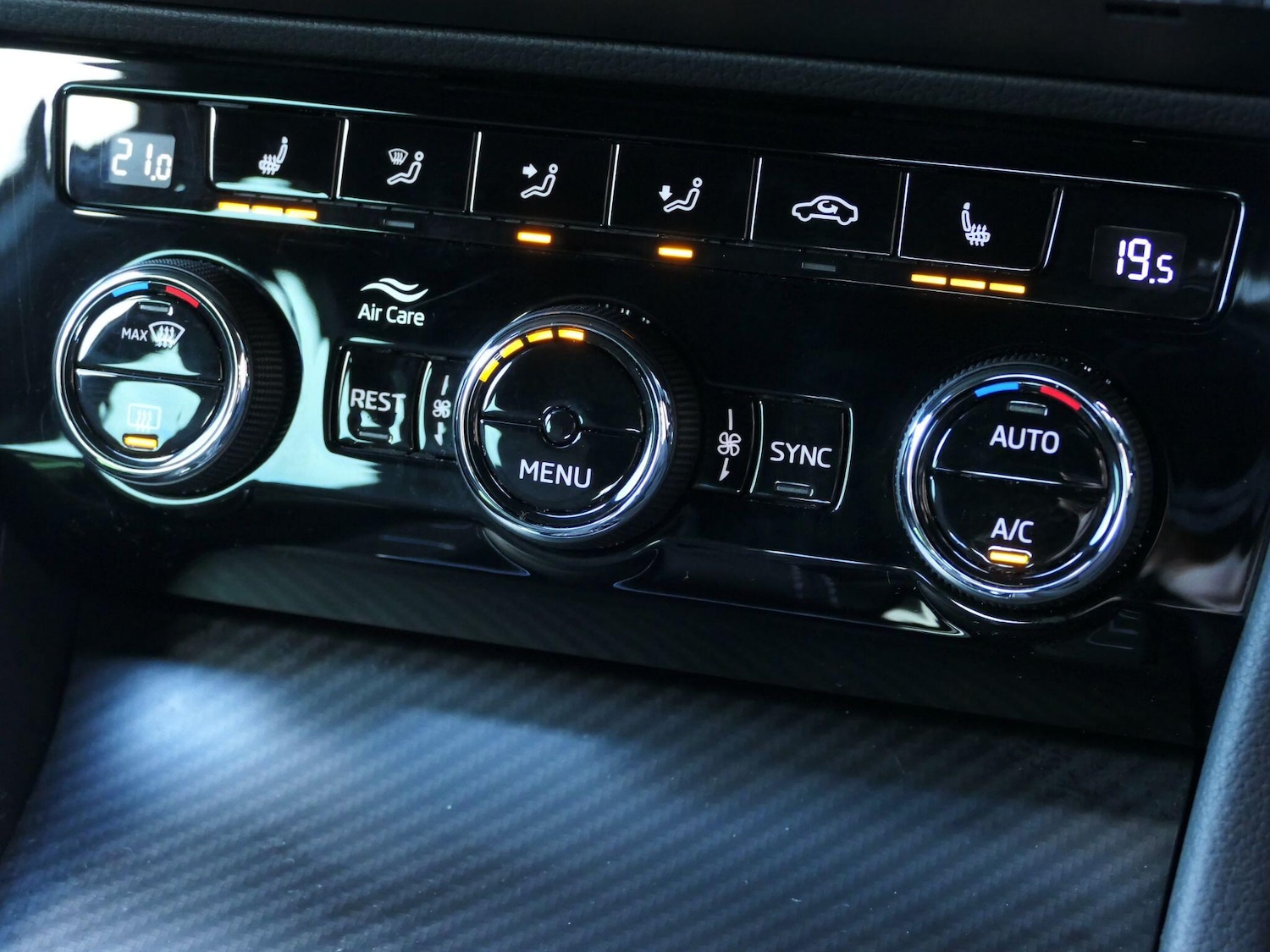 Used Skoda Superb 2023 for sale - 76573155: Photo 12