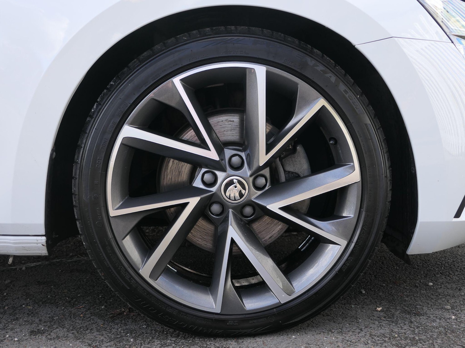 Used Skoda Superb 2023 for sale - 76573155: Photo 30