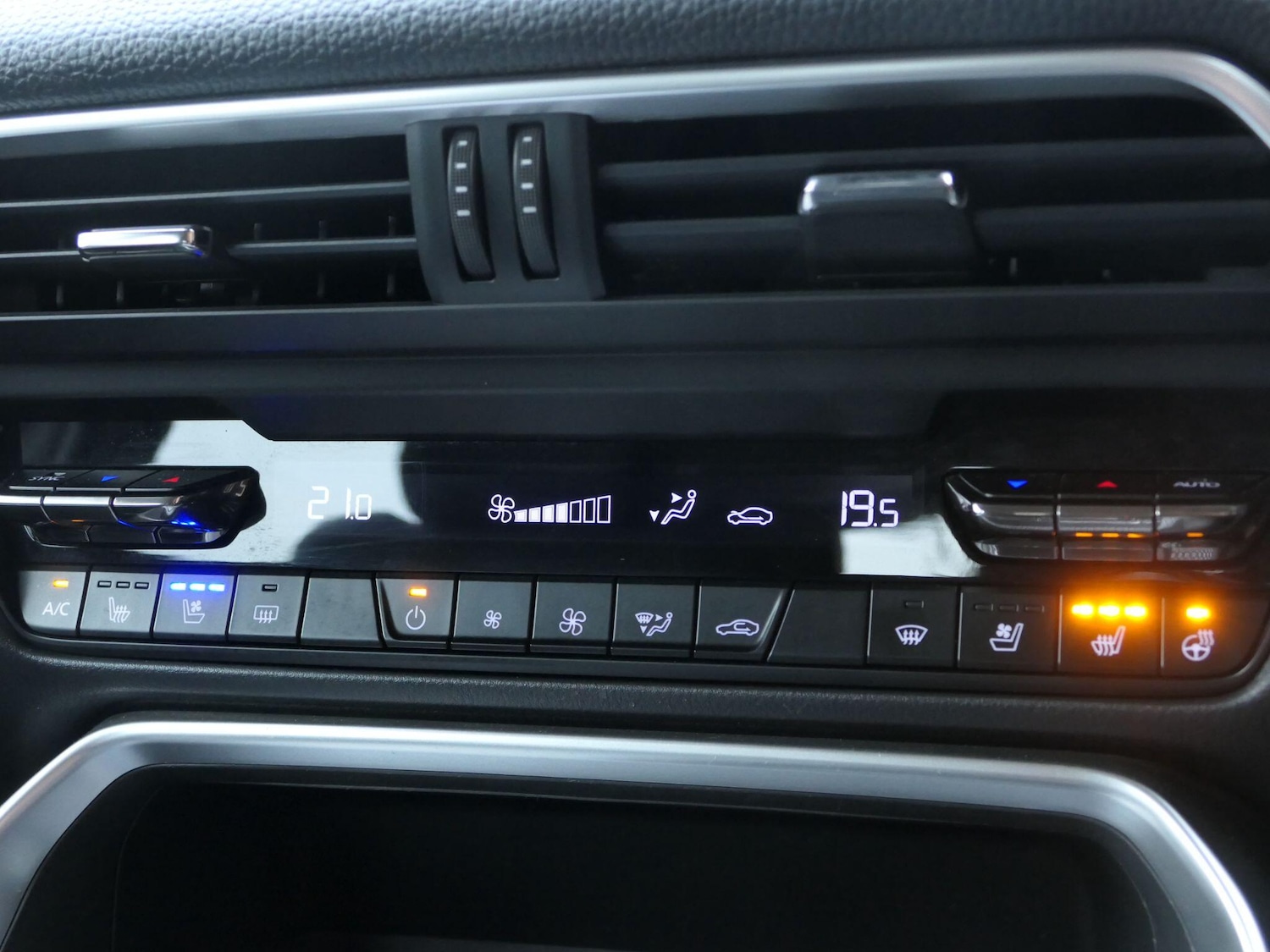 Used Mazda CX-60 2022 for sale - 77074586: Photo 11