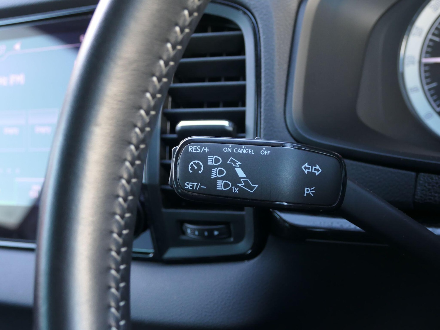 Used Skoda Karoq 2022 for sale - 76658472: Photo 31