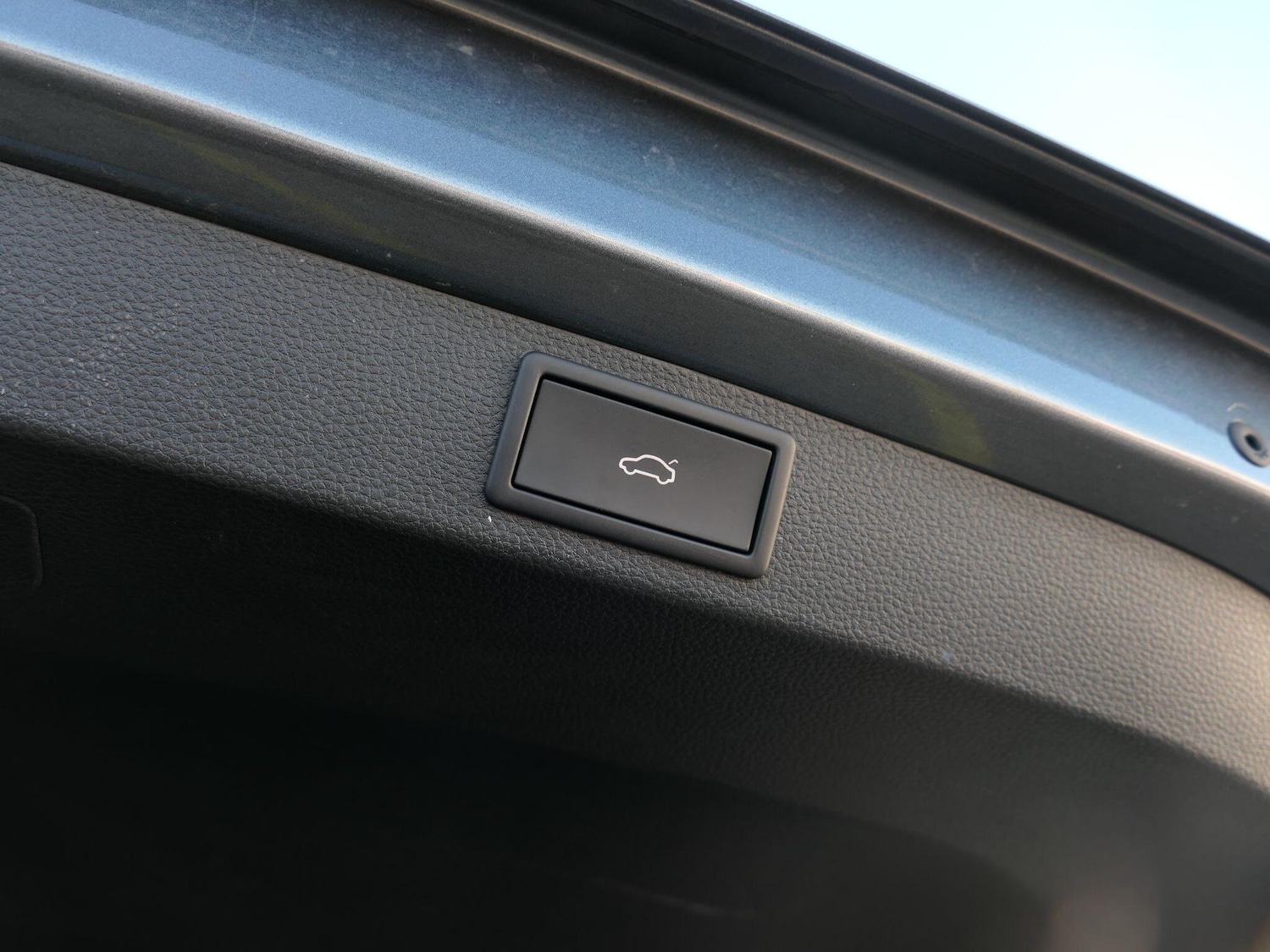 Used Skoda Karoq 2022 for sale - 76658472: Photo 34