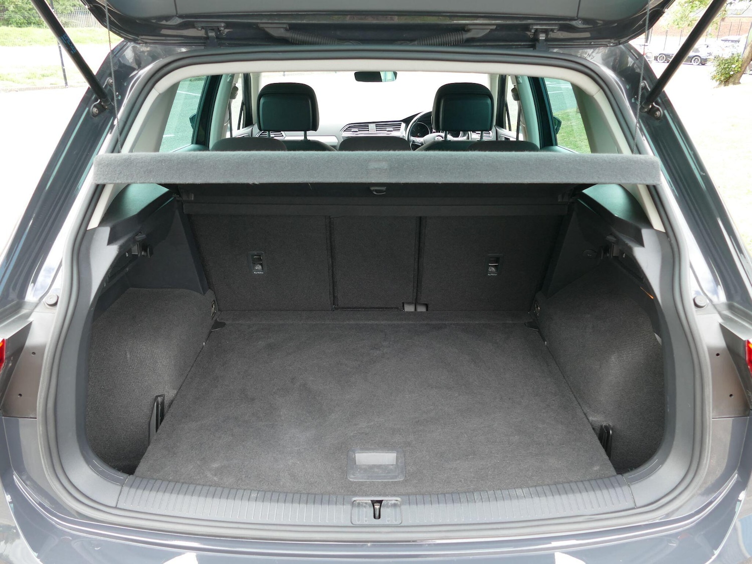 Used Volkswagen Tiguan 2020 for sale - 76360601: Photo 34