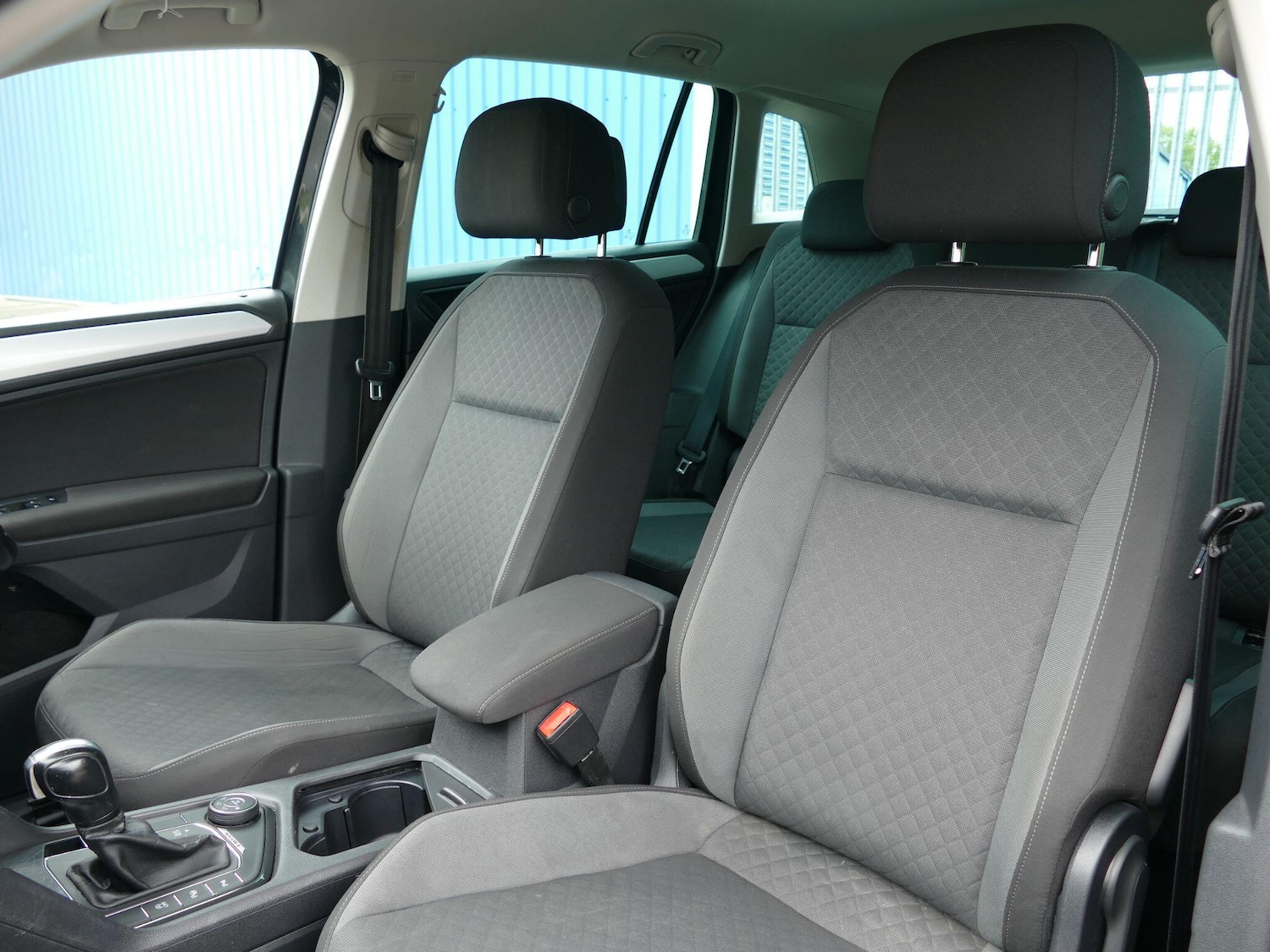 Used Volkswagen Tiguan 2020 for sale - 76360601: Photo 4