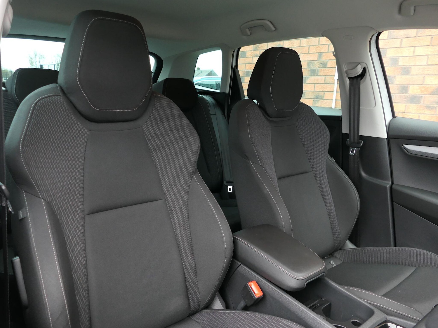 Used Skoda Karoq 2023 for sale - 76771877: Photo 8