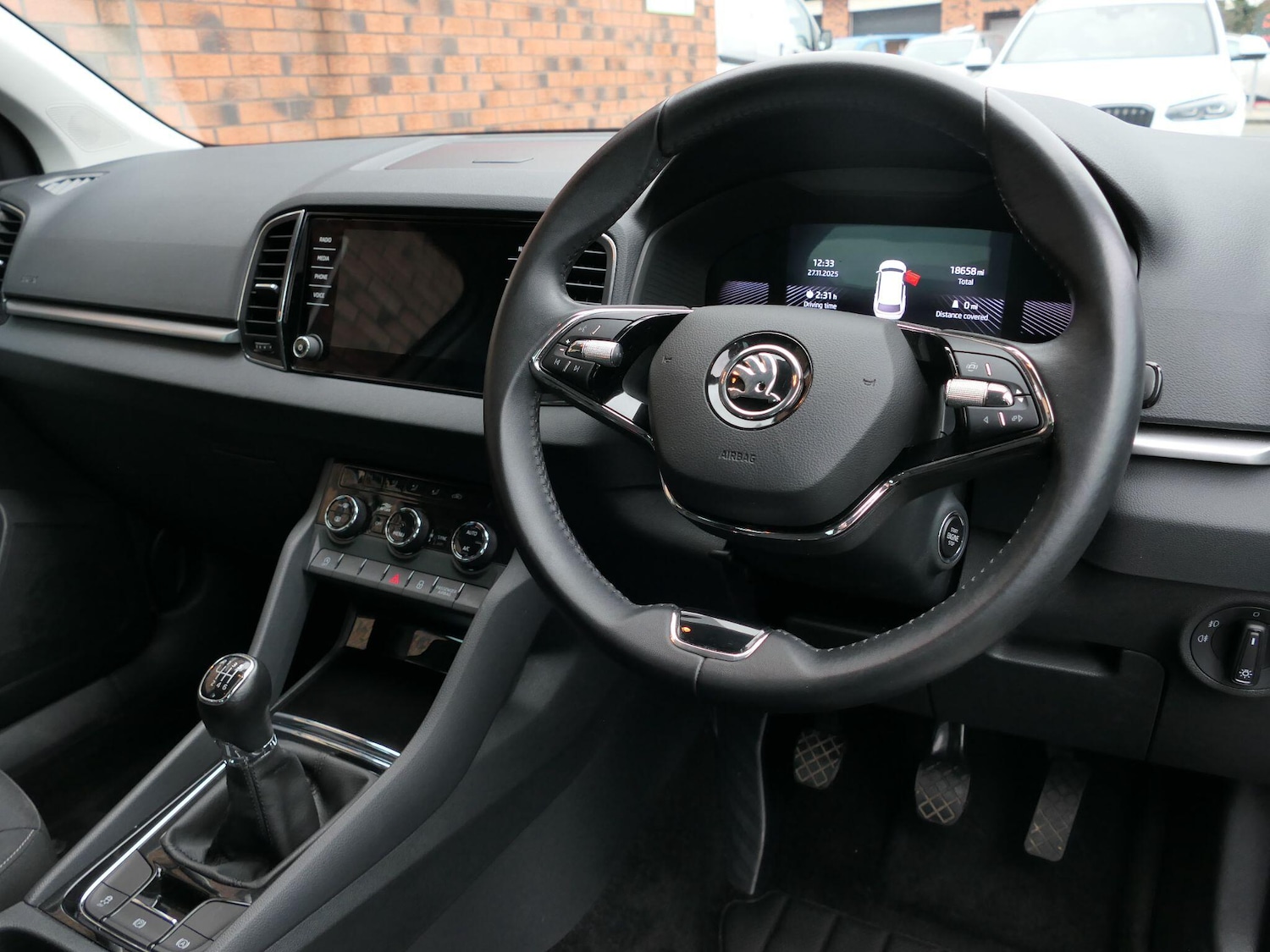 Used Skoda Karoq 2023 for sale - 76771877: Photo 9