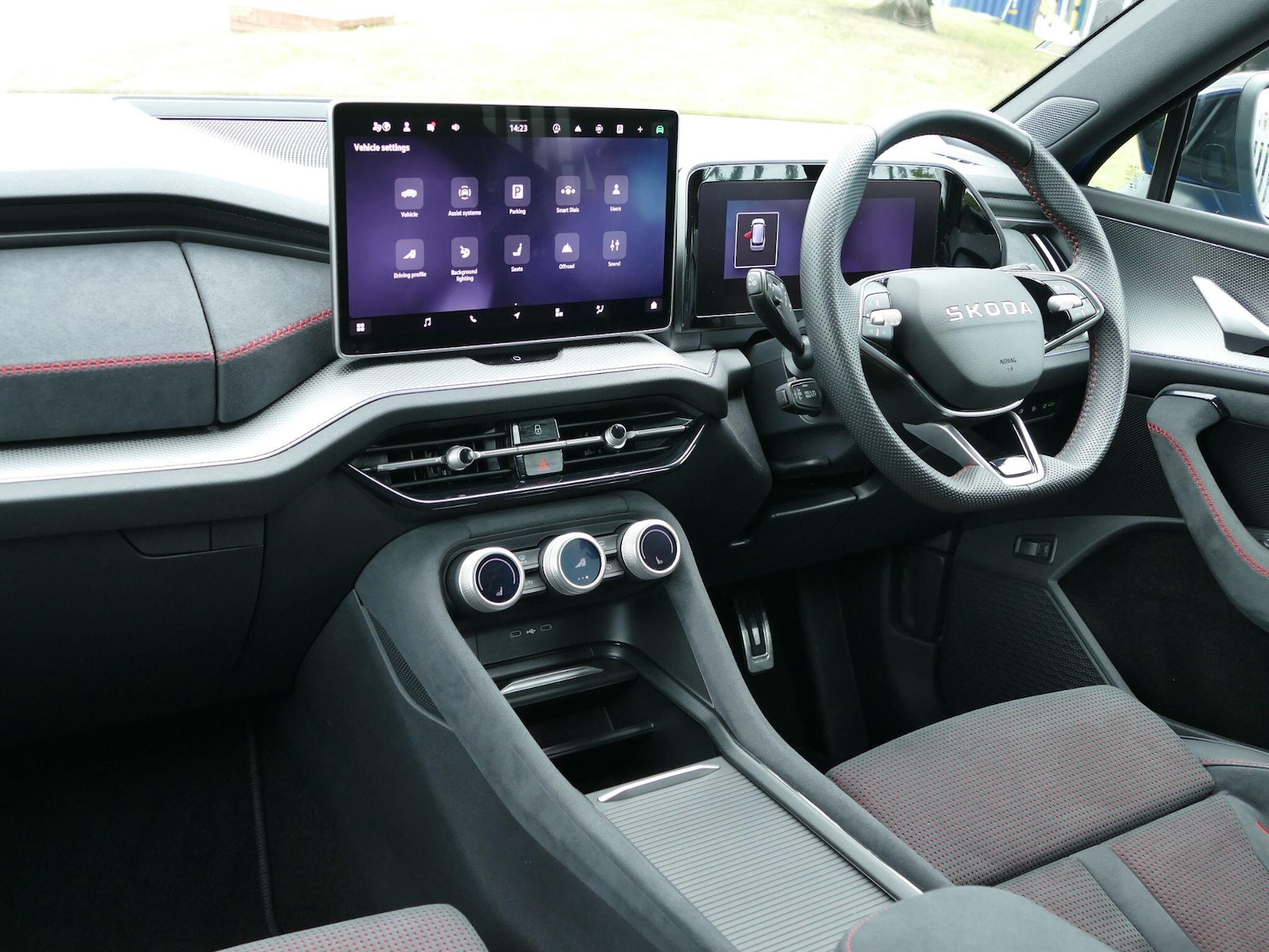 Used Skoda Kodiaq 2025 for sale - 76800856: Photo 2