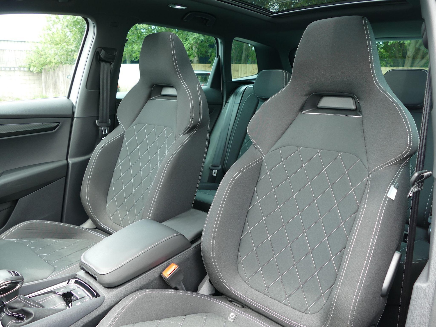Used Skoda Karoq 2025 for sale - 76360652: Photo 11