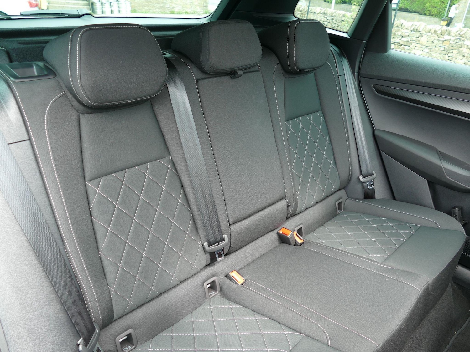 Used Skoda Karoq 2025 for sale - 76360652: Photo 12