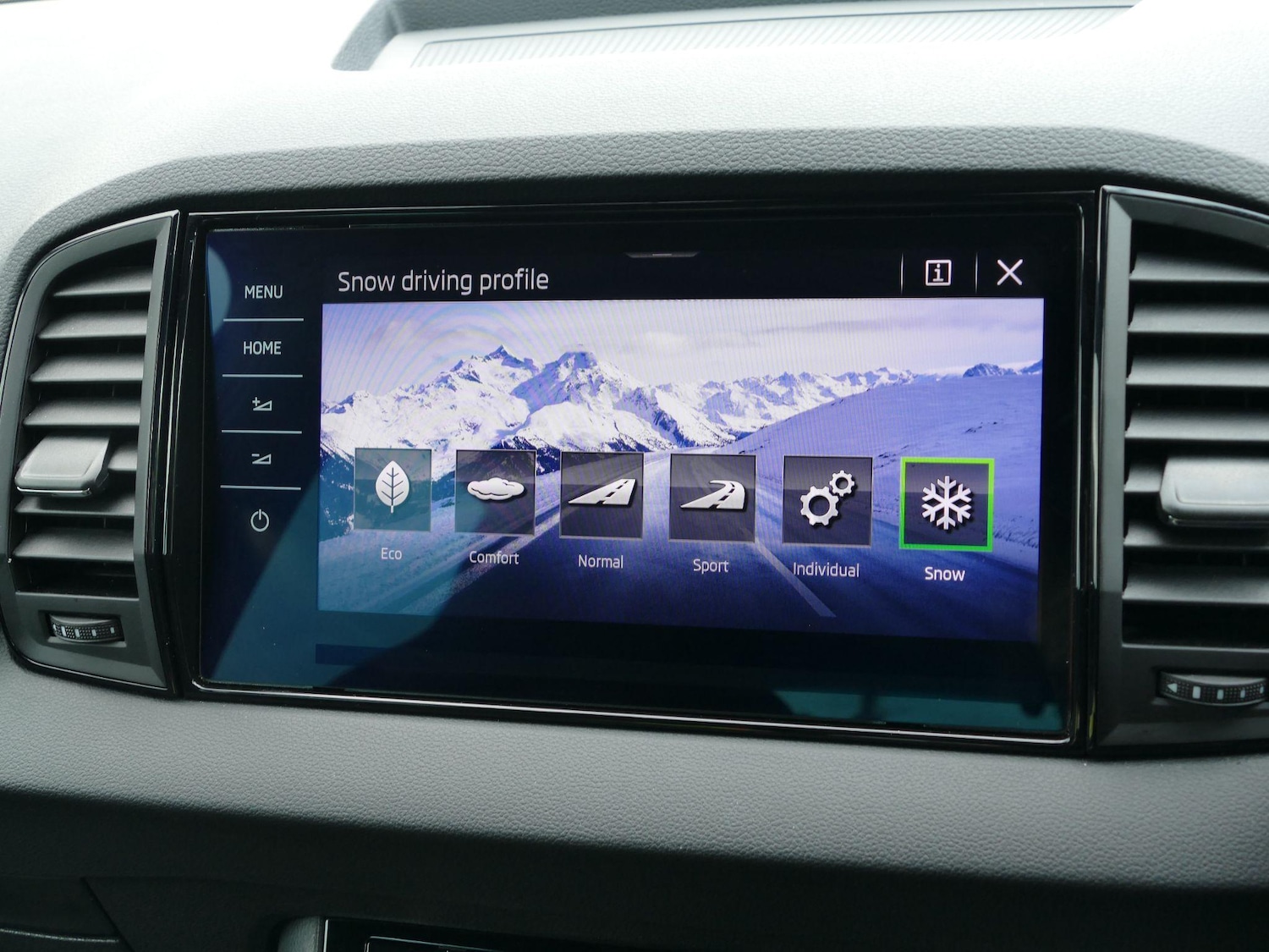 Used Skoda Karoq 2025 for sale - 76360652: Photo 26