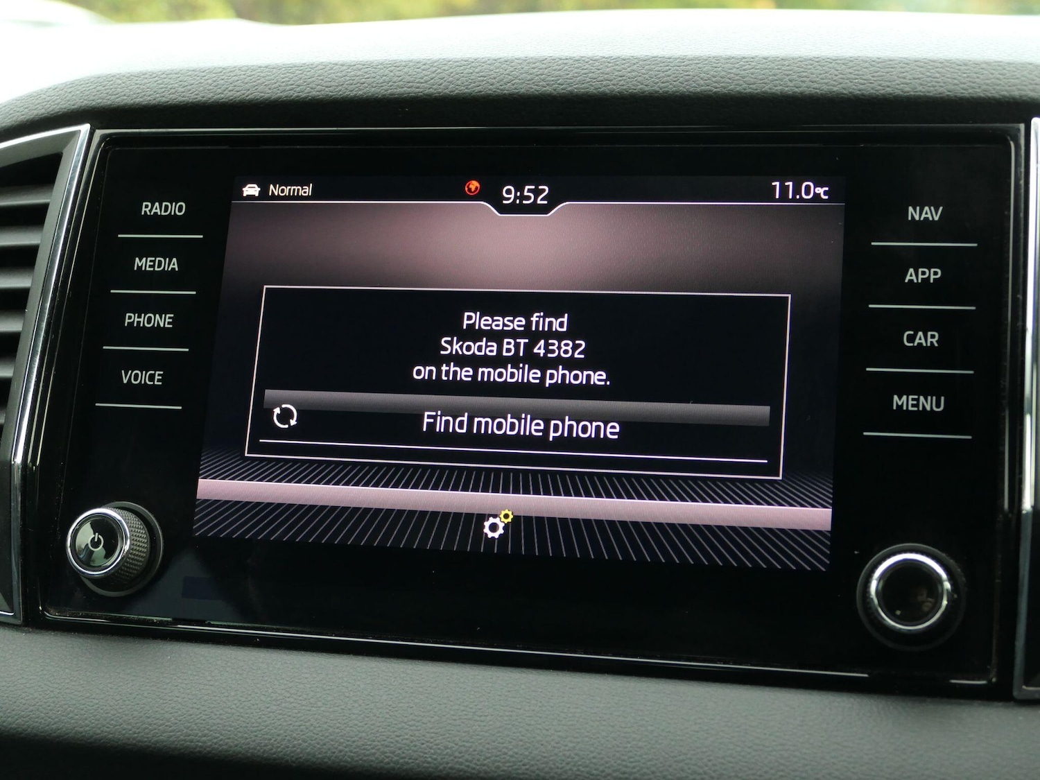 Used Skoda Karoq 2019 for sale - 76370246: Photo 25