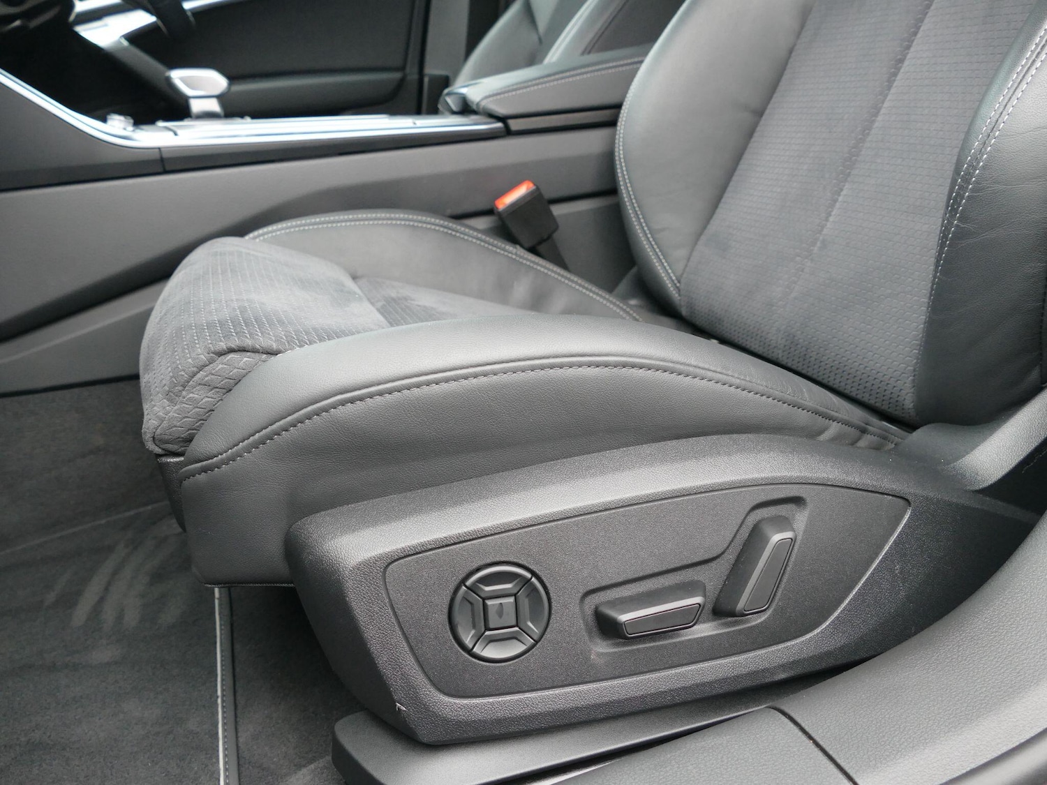 Used Audi A6 2023 for sale - 77255353: Photo 9