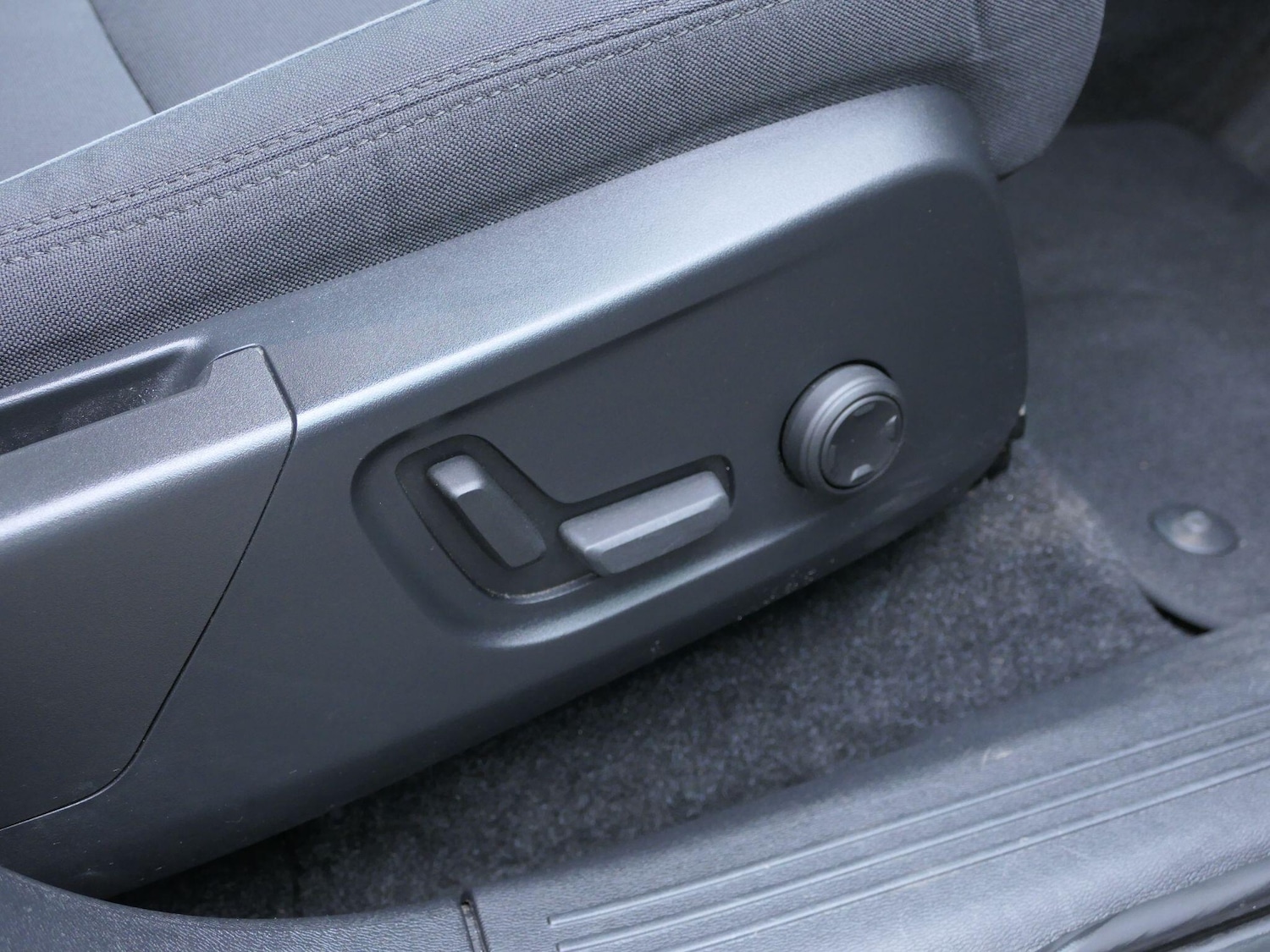 Used Volvo XC40 2022 for sale - 77144682: Photo 10