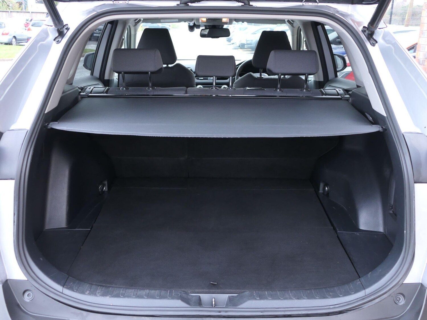 Used Toyota RAV4 2020 for sale - 77119631: Photo 31