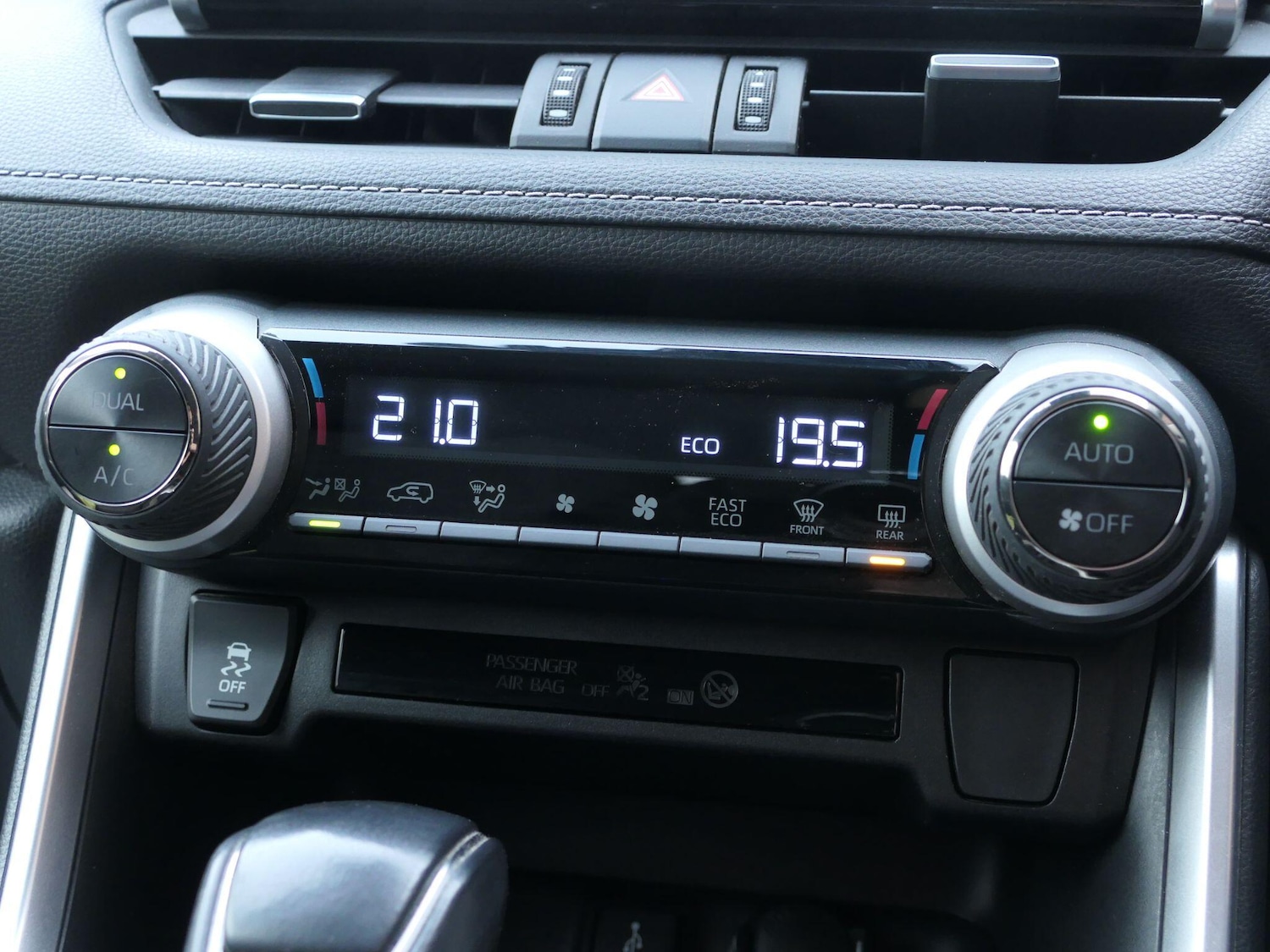 Used Toyota RAV4 2020 for sale - 77119631: Photo 8