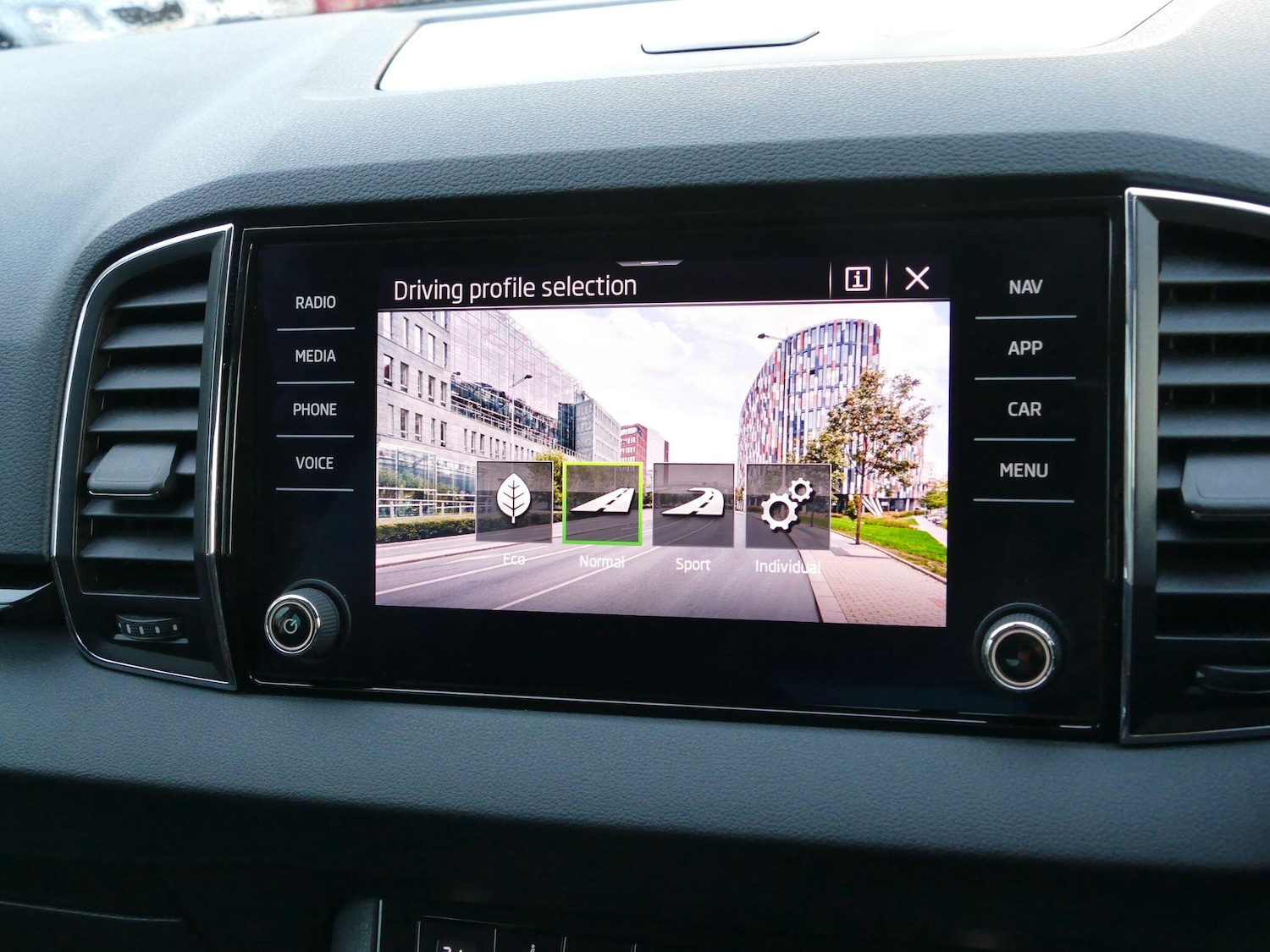 Used Skoda Karoq 2022 for sale - 76620199: Photo 22