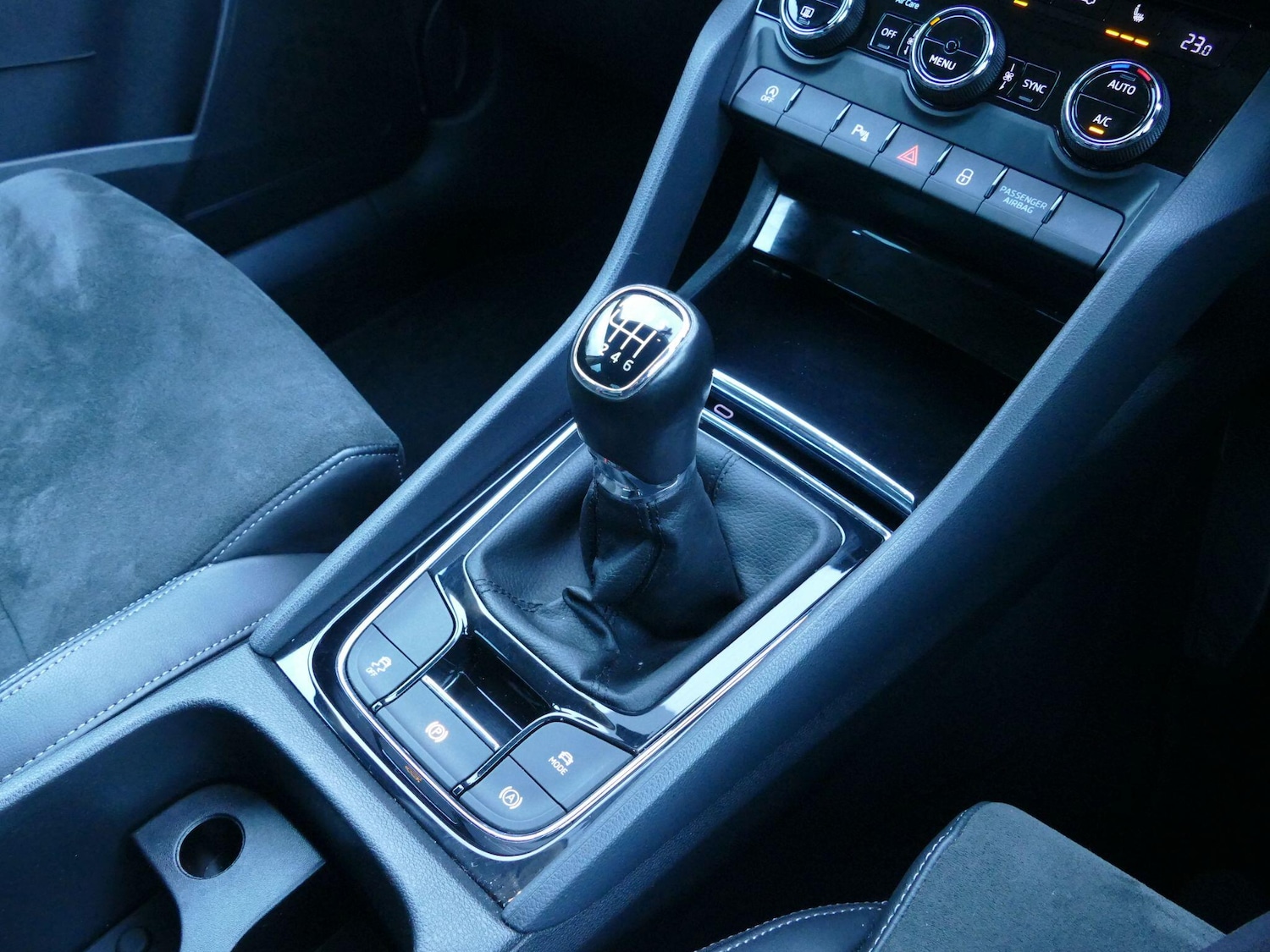 Used Skoda Karoq 2022 for sale - 76620199: Photo 29