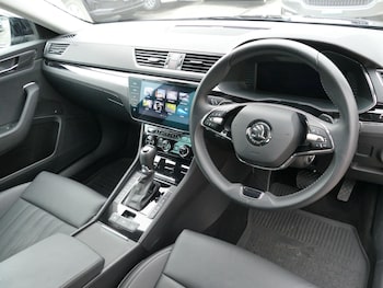 Used Skoda Superb 2024 for sale - 76360433: Photo
