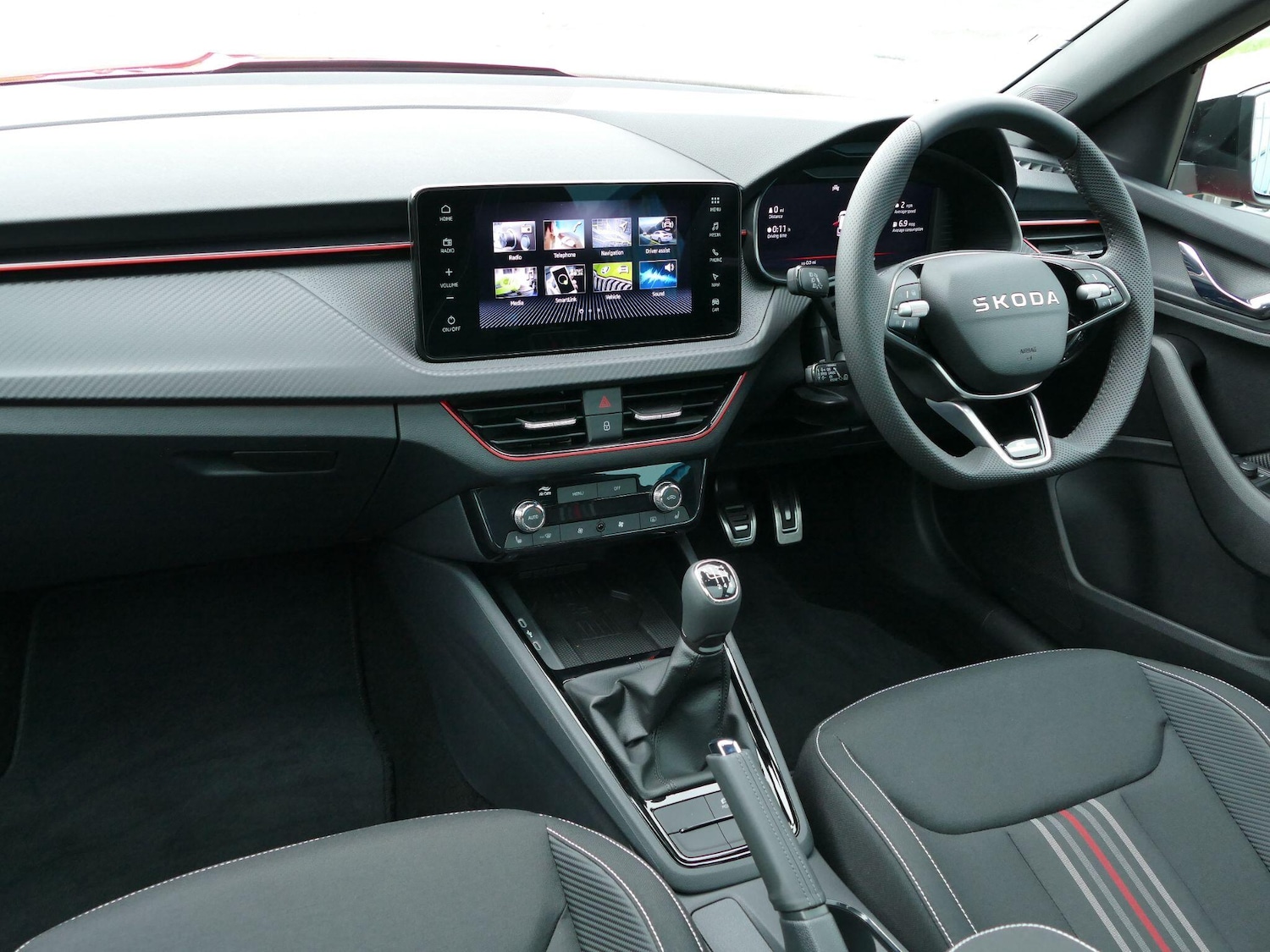 Used Skoda Kamiq 2025 for sale - 76689729: Photo 2