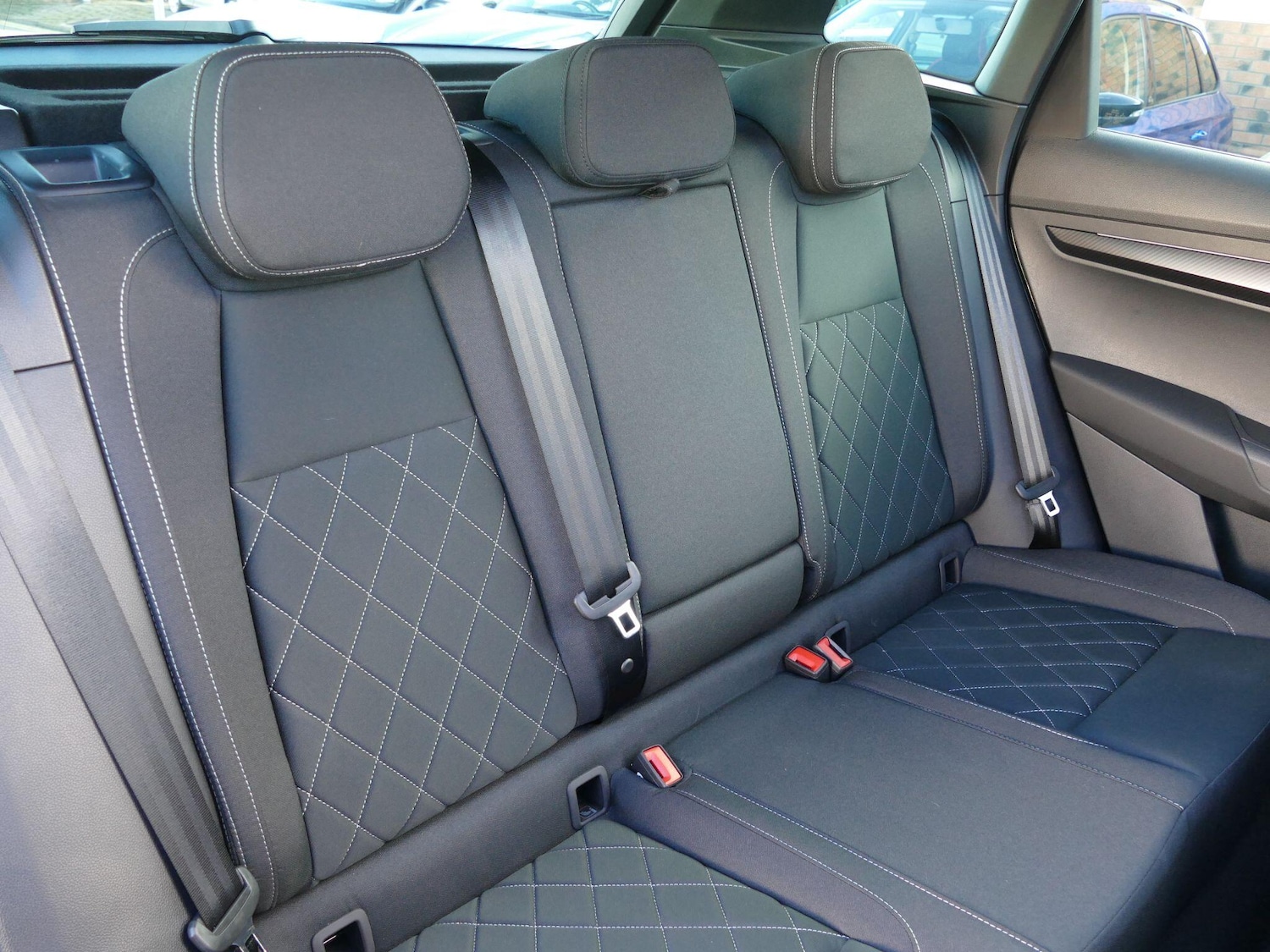 Used Skoda Karoq 2025 for sale - 76689456: Photo 12