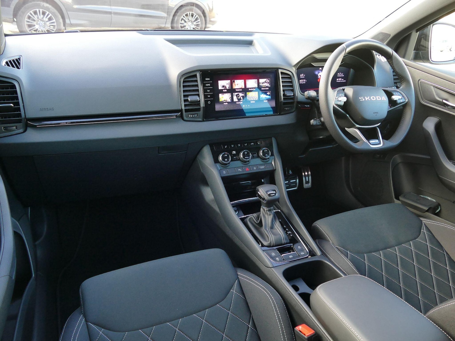 Used Skoda Karoq 2025 for sale - 76689456: Photo 8