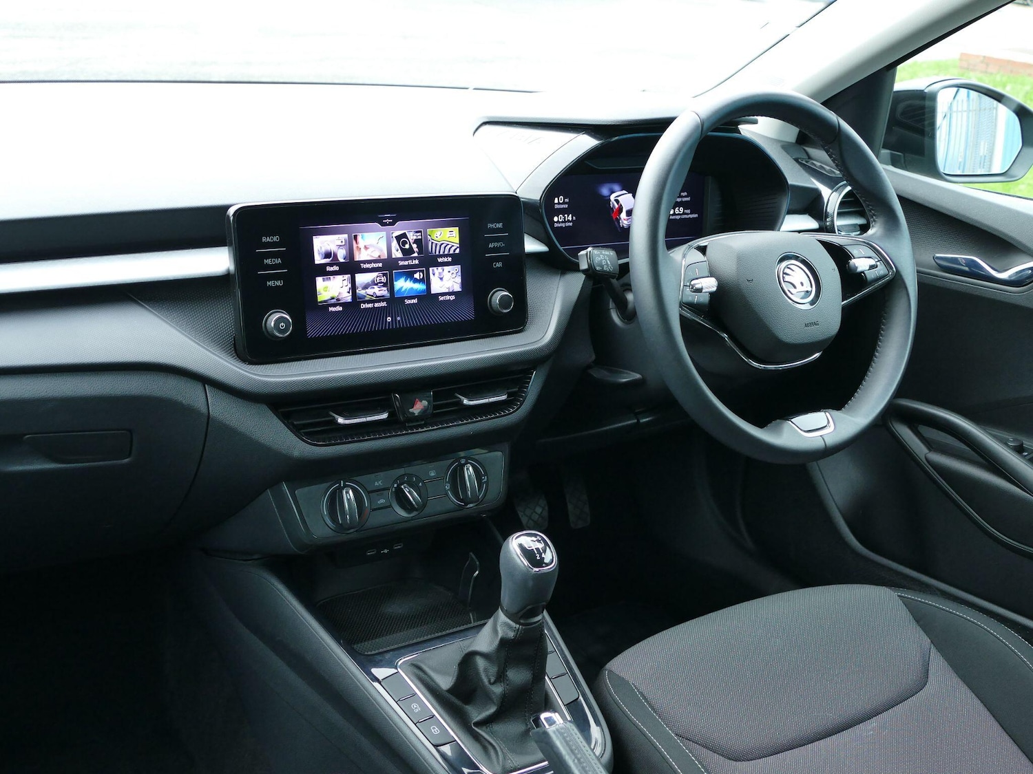 Used Skoda Fabia 2022 for sale - 76537657: Photo 2