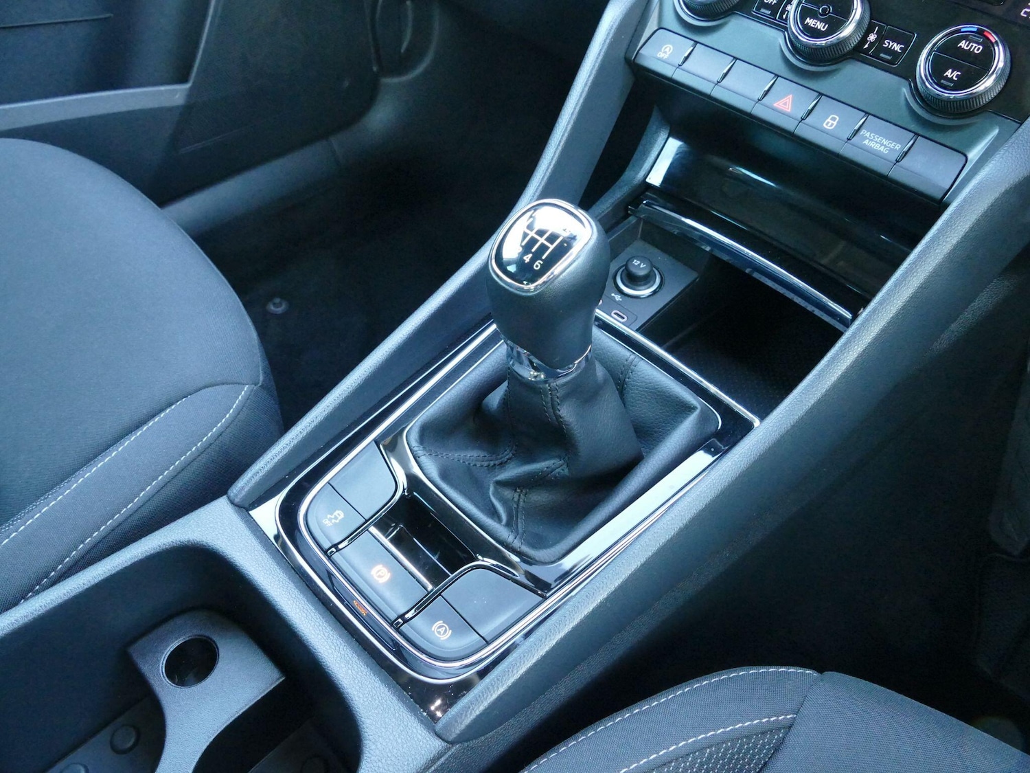 Used Skoda Karoq 2023 for sale - 76644960: Photo 26