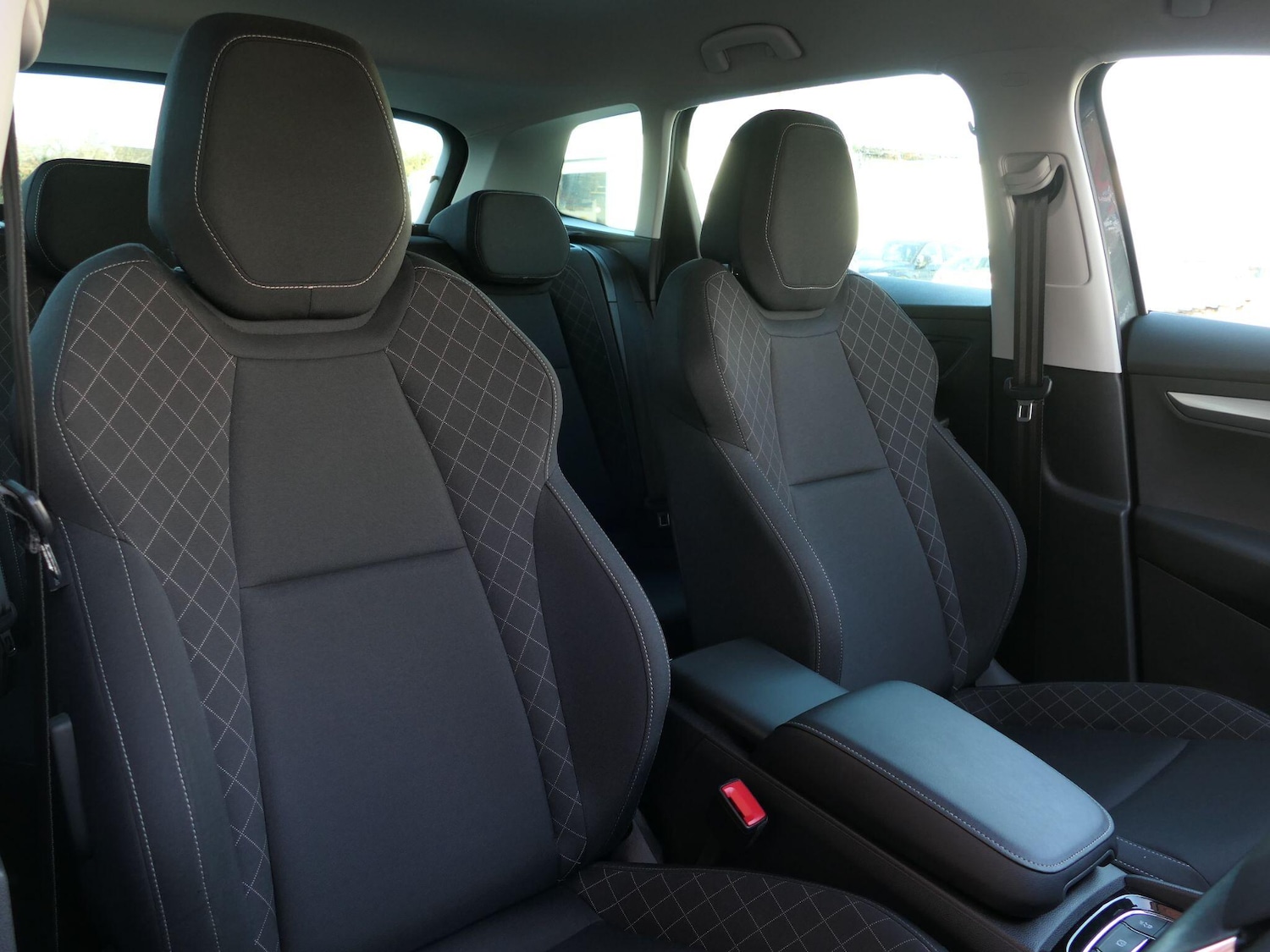 Used Skoda Karoq 2020 for sale - 76571996: Photo 8