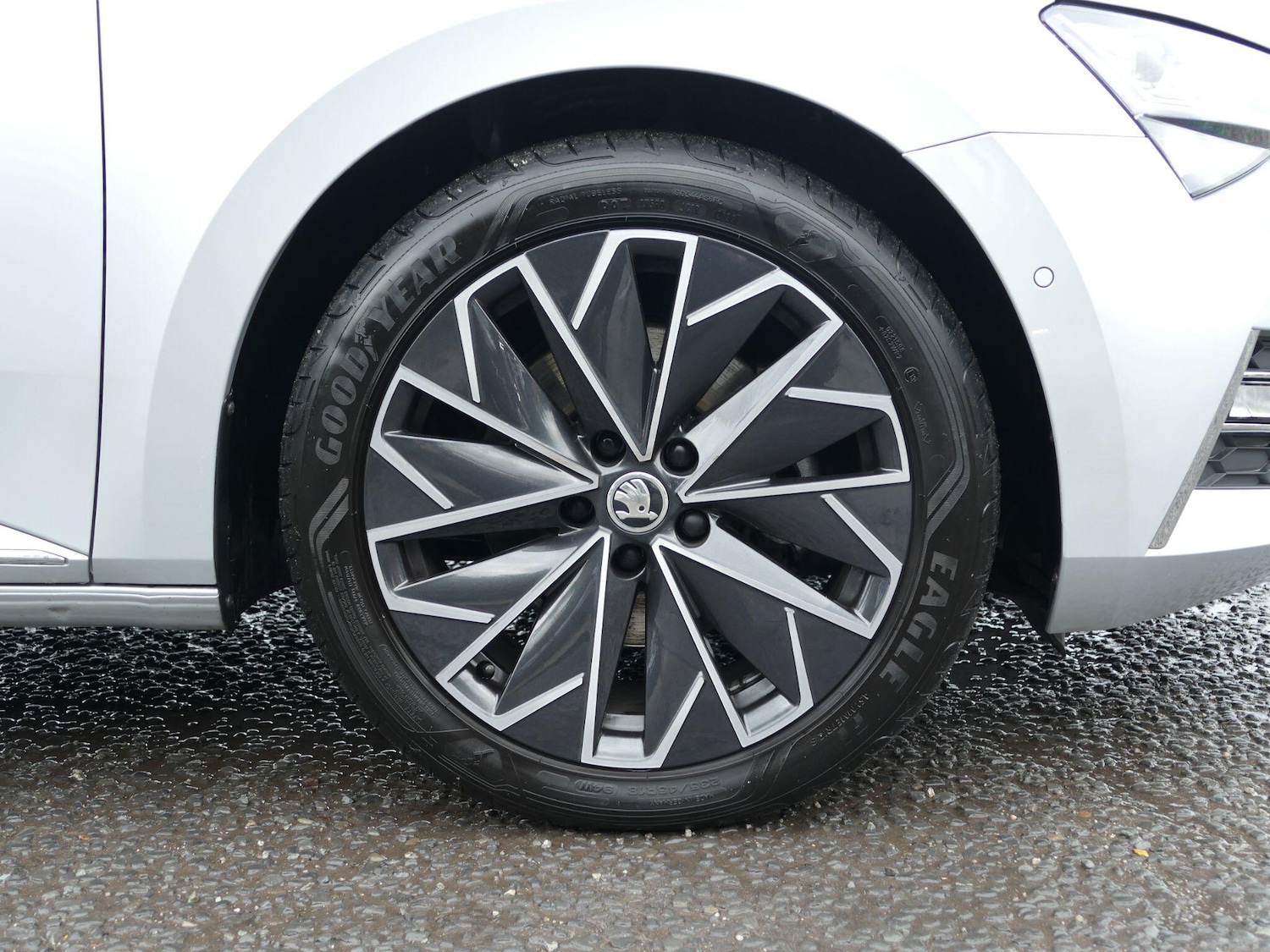 Used Skoda Superb 2024 for sale - 76359891: Photo 40