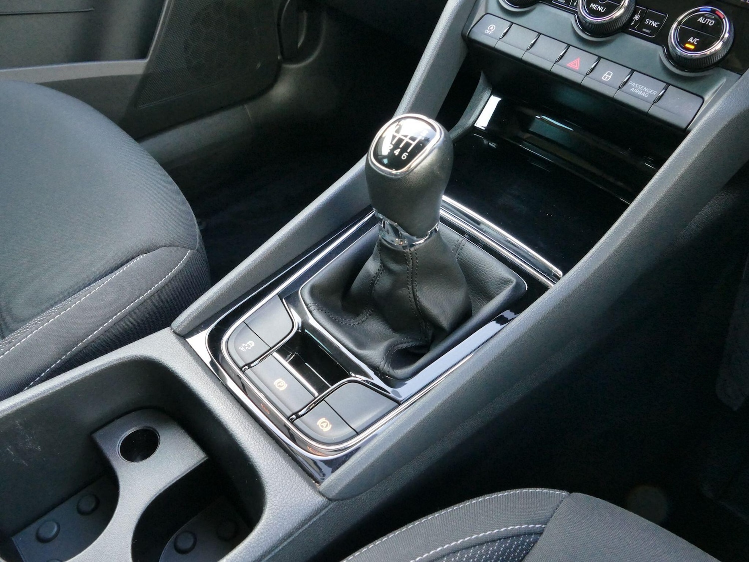 Used Skoda Karoq 2023 for sale - 76485475: Photo 27