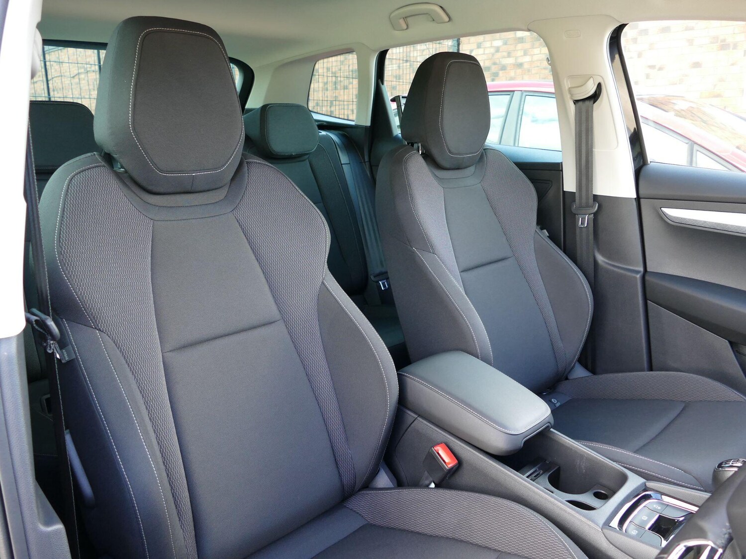 Used Skoda Karoq 2023 for sale - 76485475: Photo 9