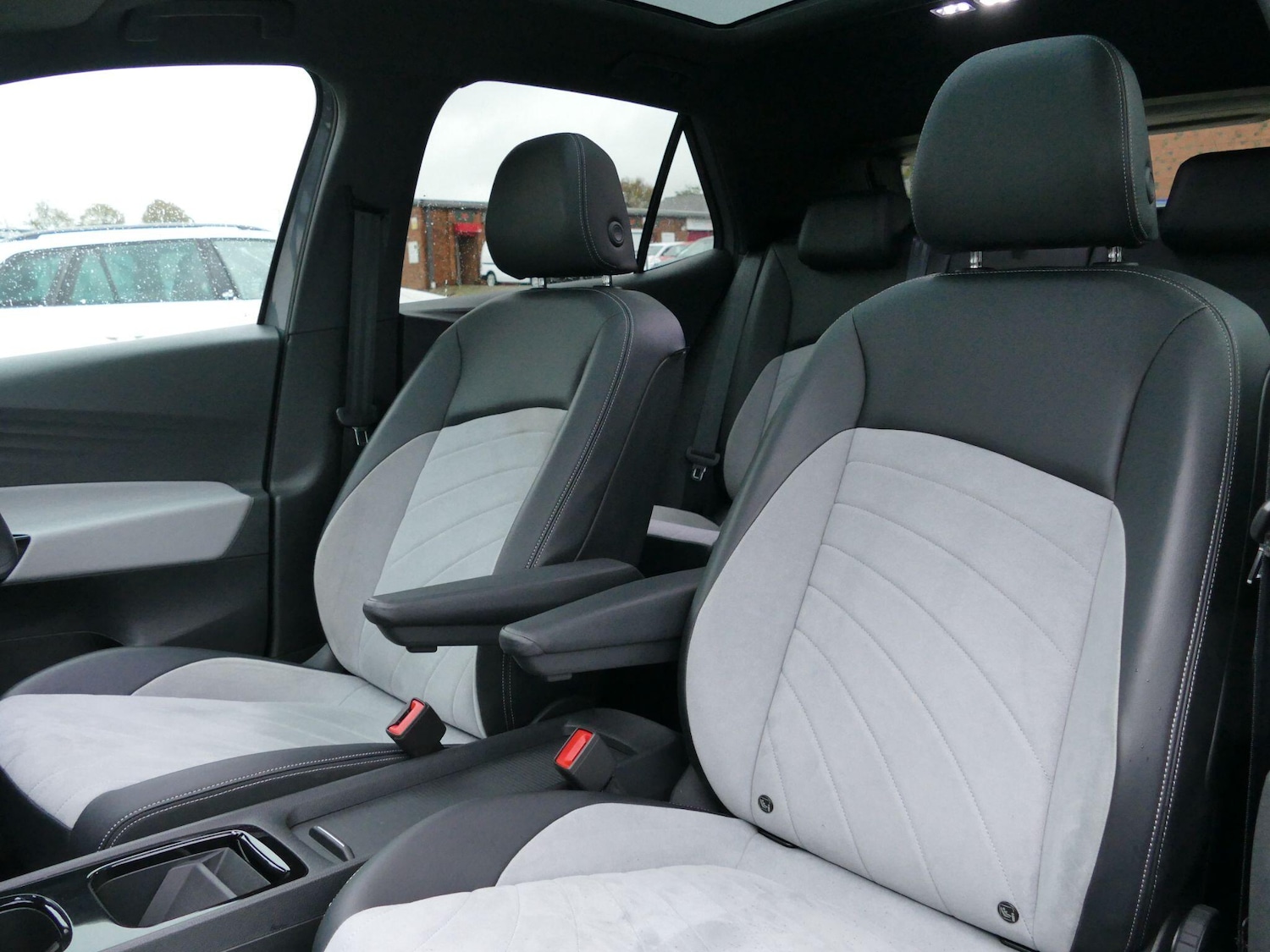 Used Volkswagen ID.3 2023 for sale - 76361442: Photo 11