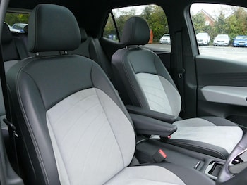Used Volkswagen ID.3 2023 for sale - 76361442: Photo