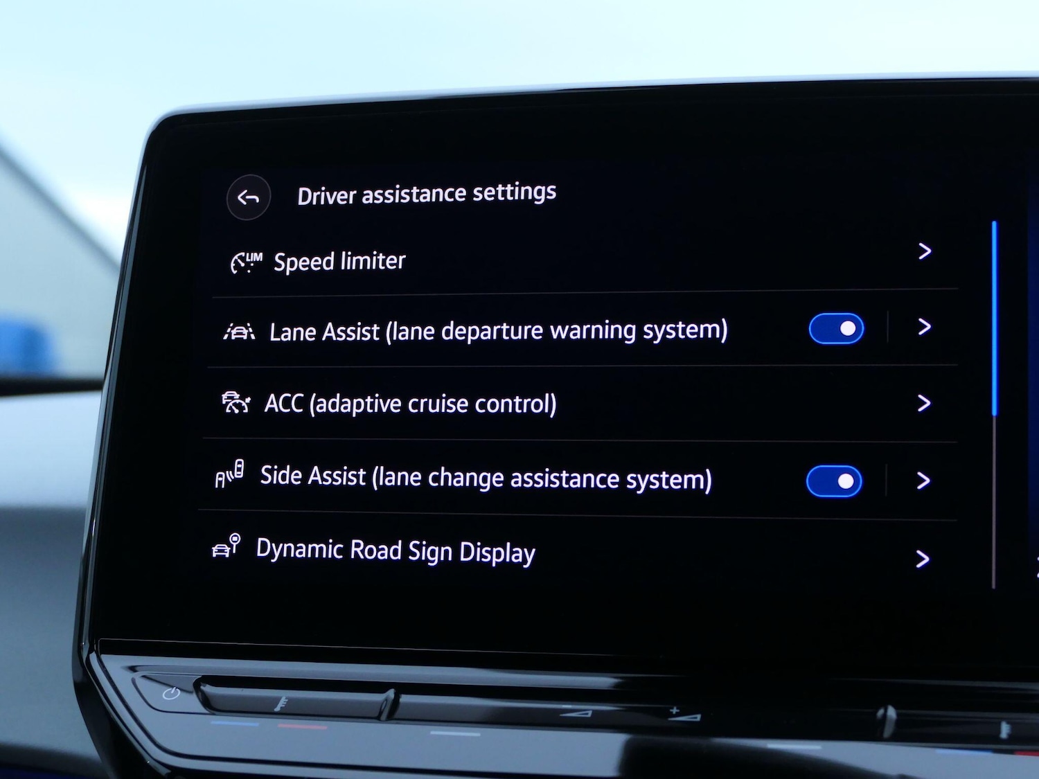 Used Volkswagen ID.3 2022 for sale - 77331125: Photo 24