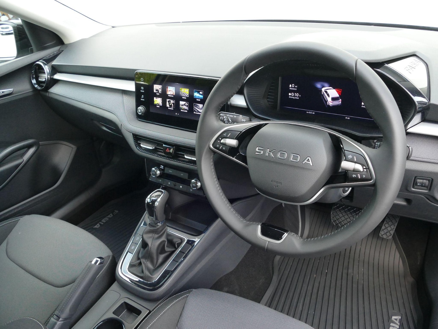 Used Skoda Fabia 2025 for sale - 76359899: Photo 2