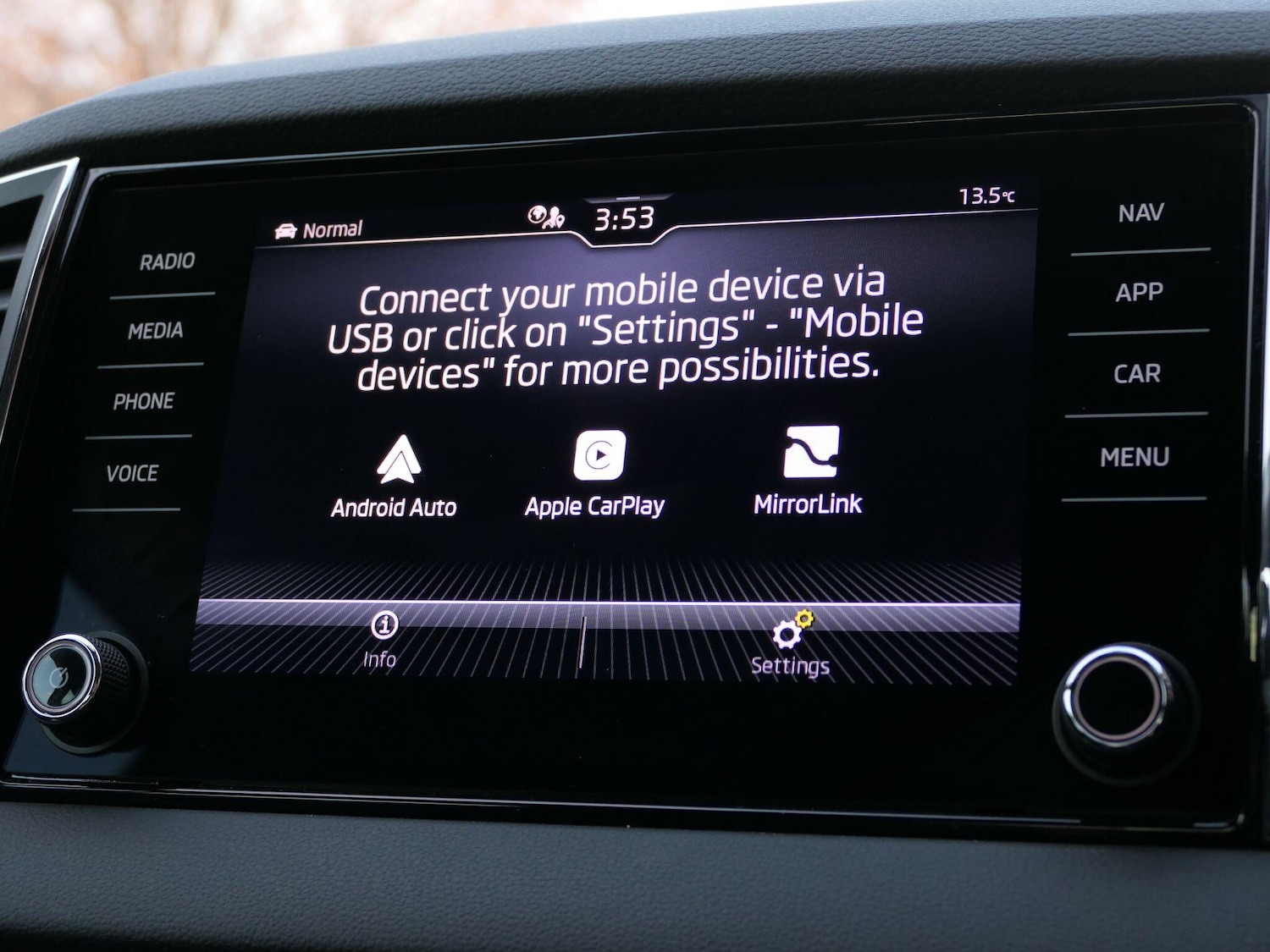 Used Skoda Karoq 2023 for sale - 76538357: Photo 26