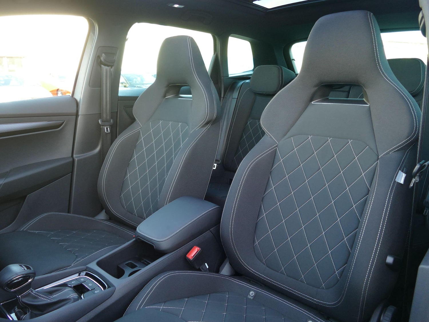 Used Skoda Karoq 2024 for sale - 77191782: Photo 11