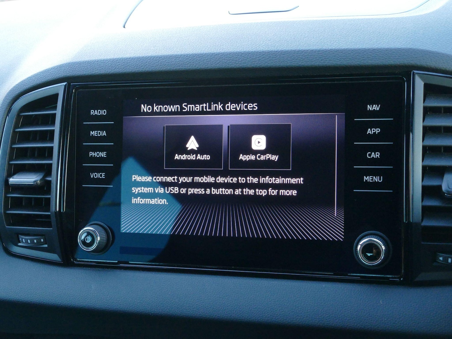 Used Skoda Karoq 2024 for sale - 77191782: Photo 25