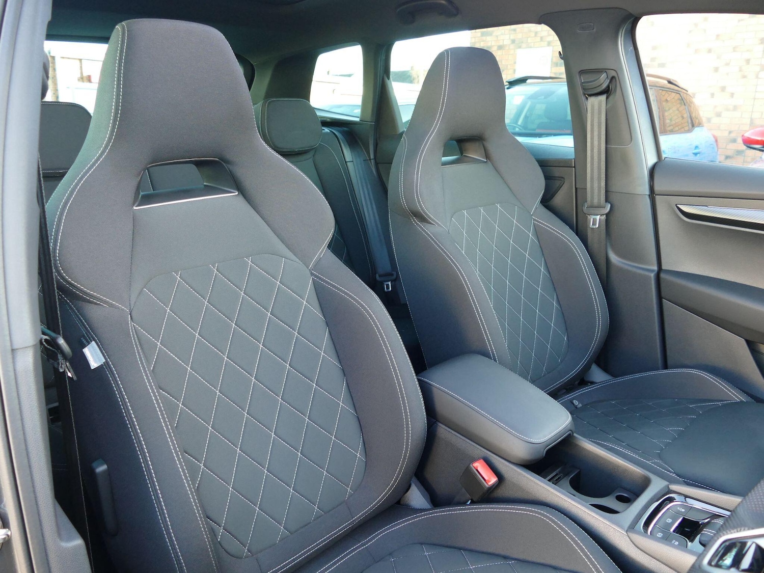 Used Skoda Karoq 2024 for sale - 77191782: Photo 9