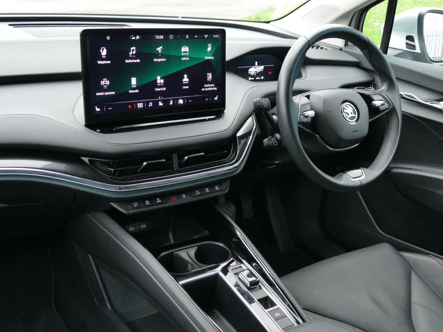 Used Skoda Enyaq 2023 for sale - 76538871: Photo 2