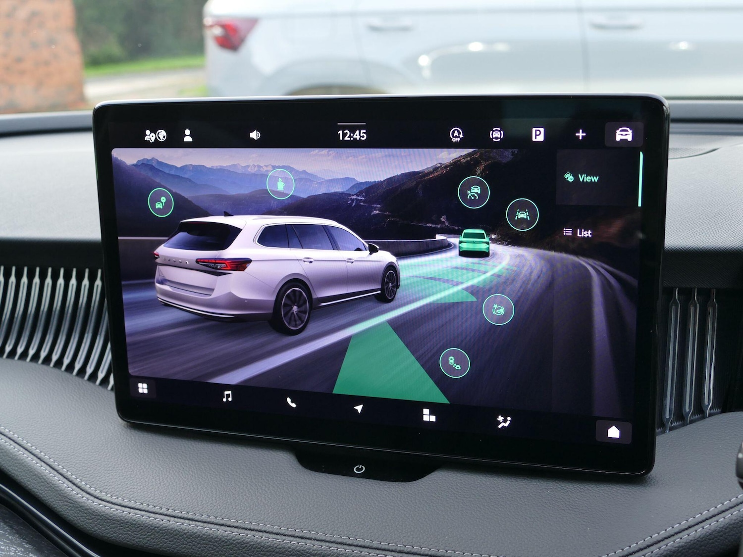 Used Skoda Superb 2025 for sale - 76899040: Photo 28