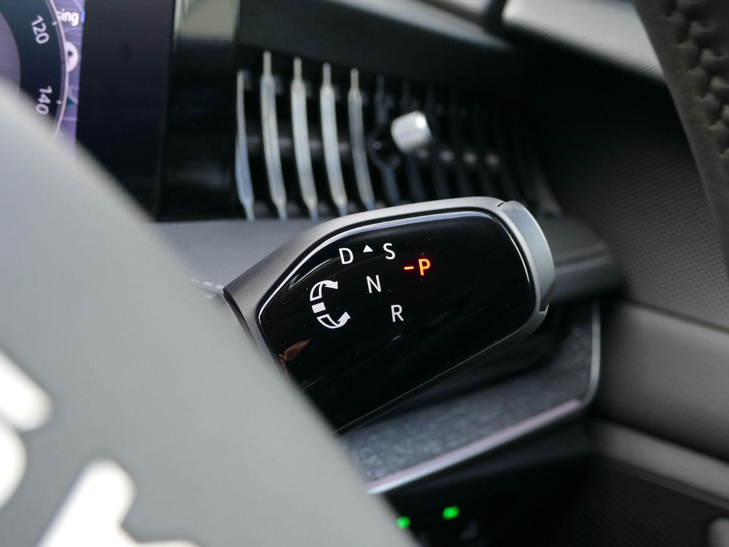 Used Skoda Superb 2025 for sale - 76899040: Photo 35