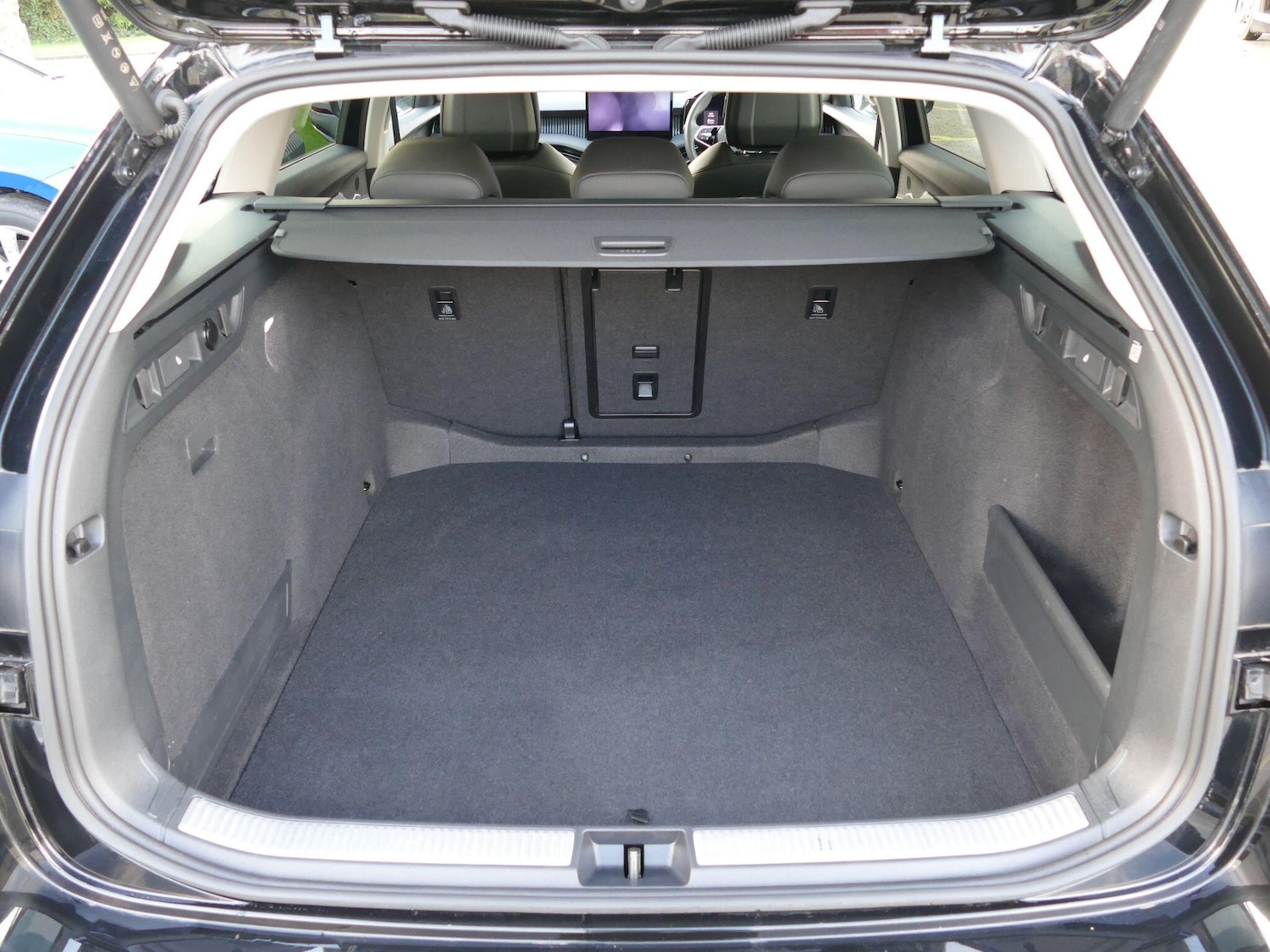 Used Skoda Superb 2025 for sale - 76899040: Photo 36